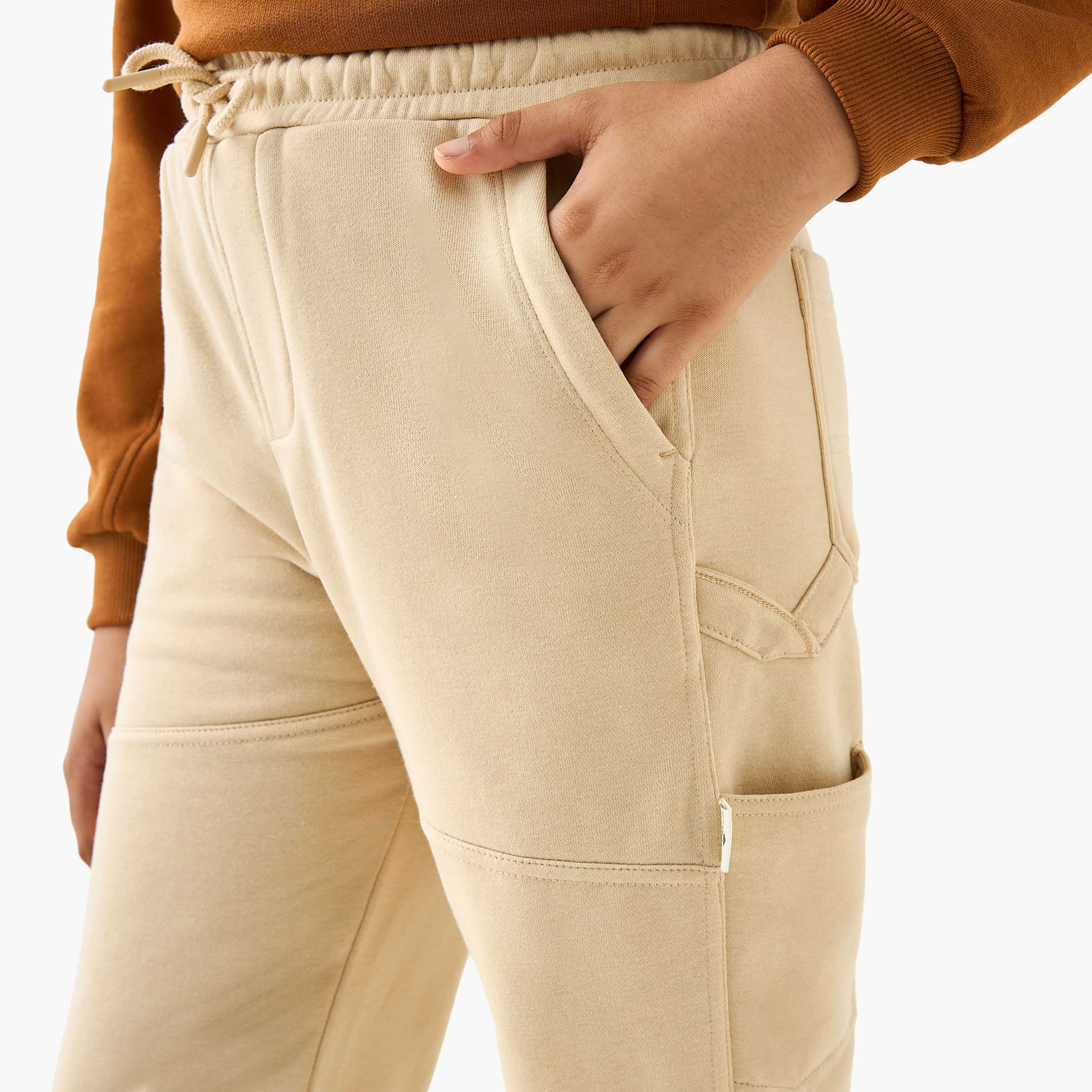Lee Cooper Solid Joggers with Drawstring Closure and Pockets-boys-clothing-bottoms-joggersandtrackpants-image-4