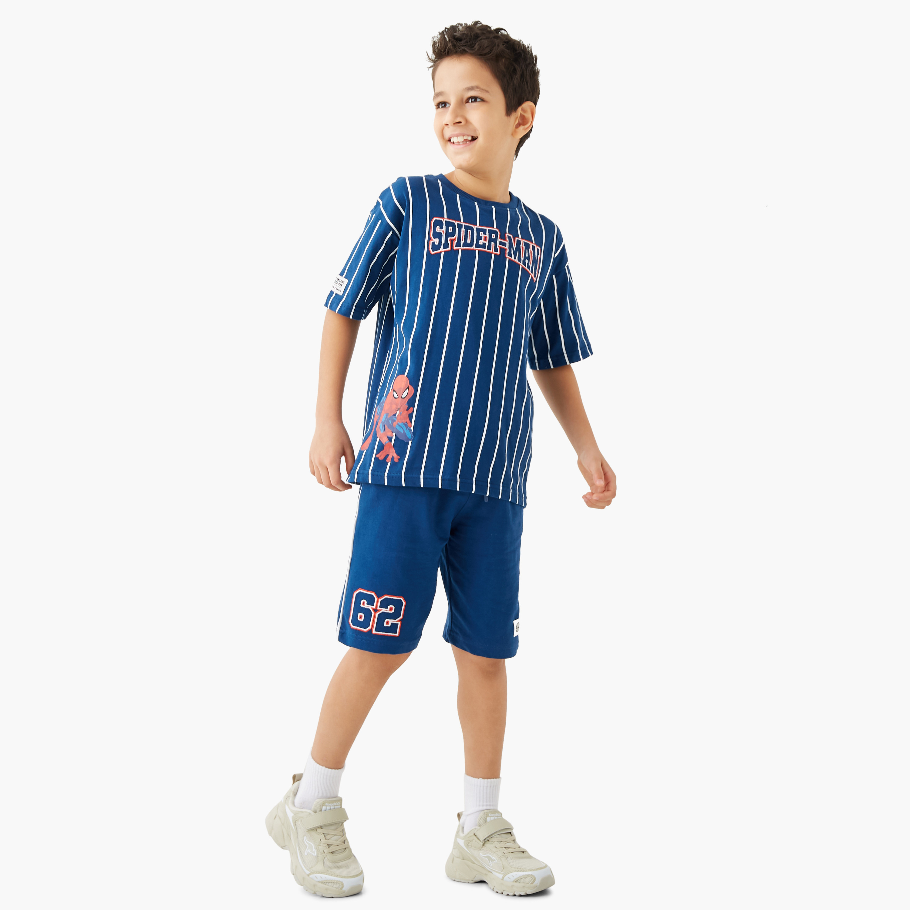 طقم شورت وتيشيرت بطبعات سبايدرمان-boys-clothing-setsandcoords-image-1