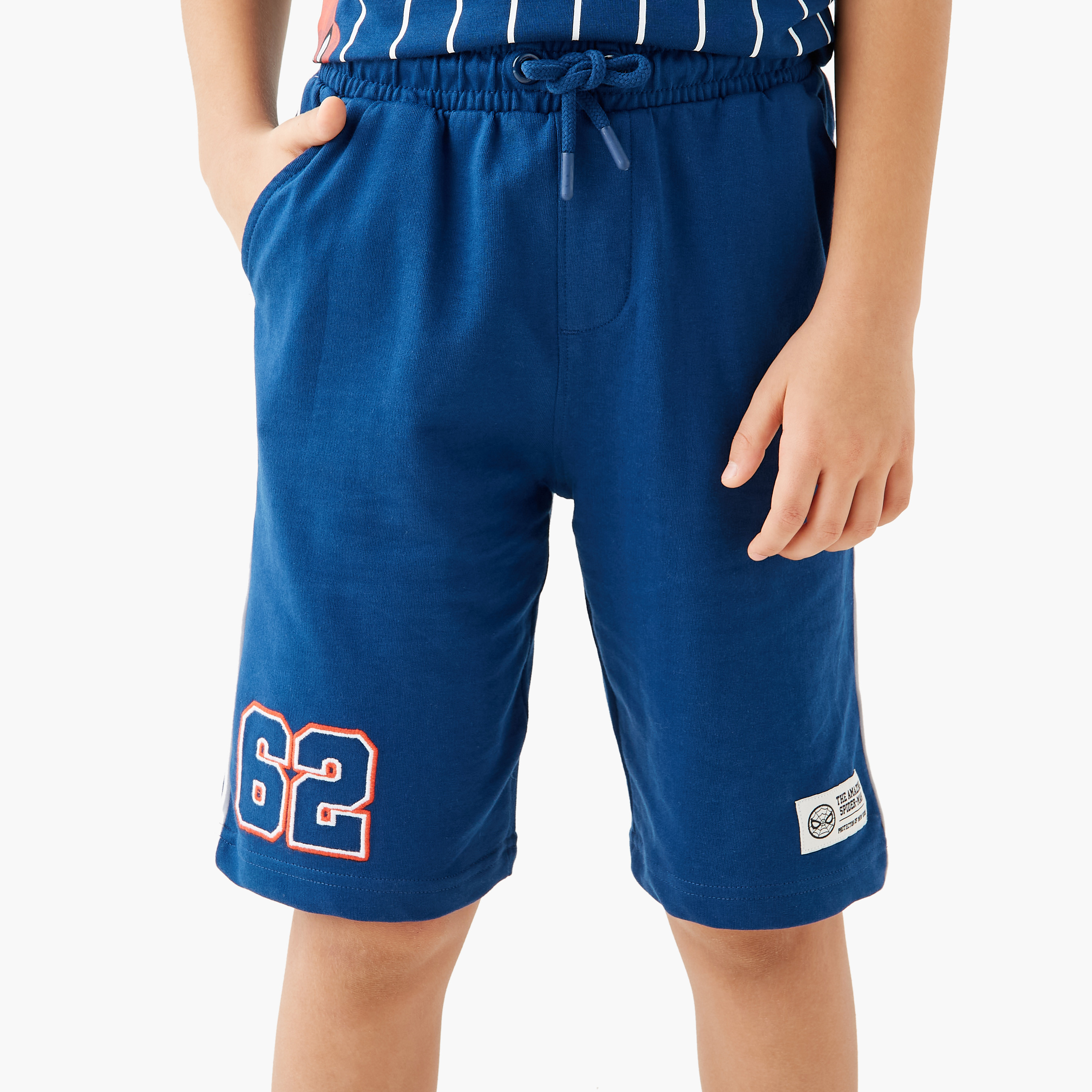 طقم شورت وتيشيرت بطبعات سبايدرمان-boys-clothing-setsandcoords-image-3