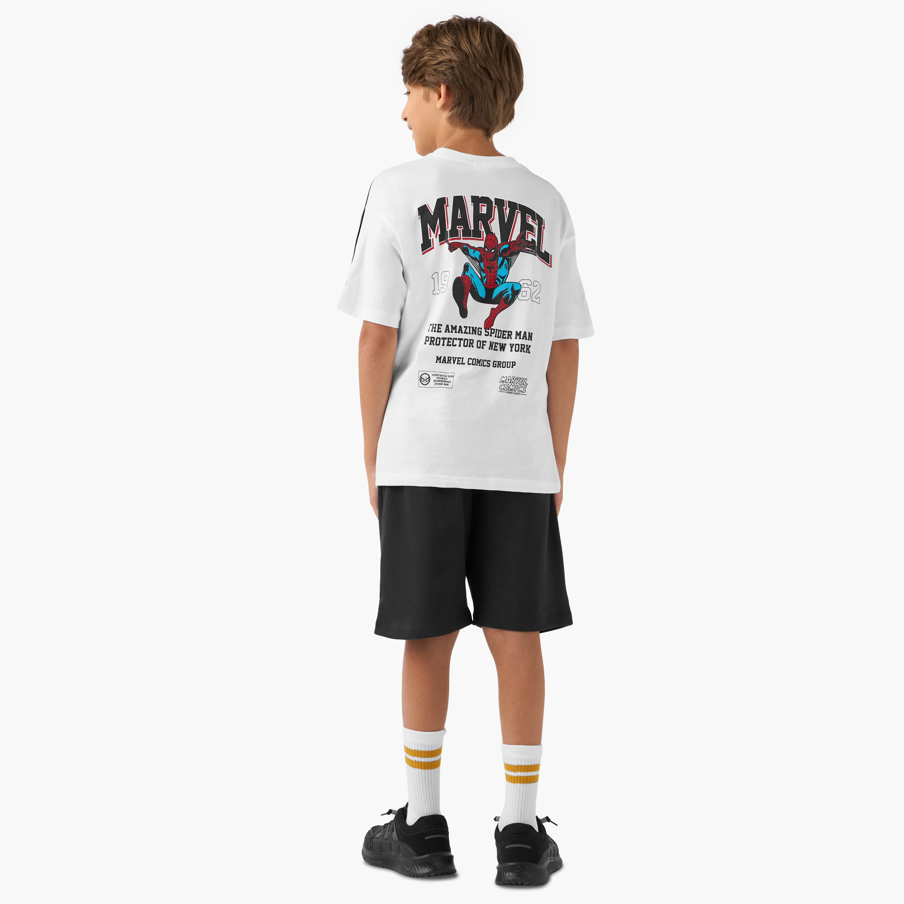طقم تيشيرت وشورت بطبعات سبايدر مان-boys-clothing-setsandcoords-image-4