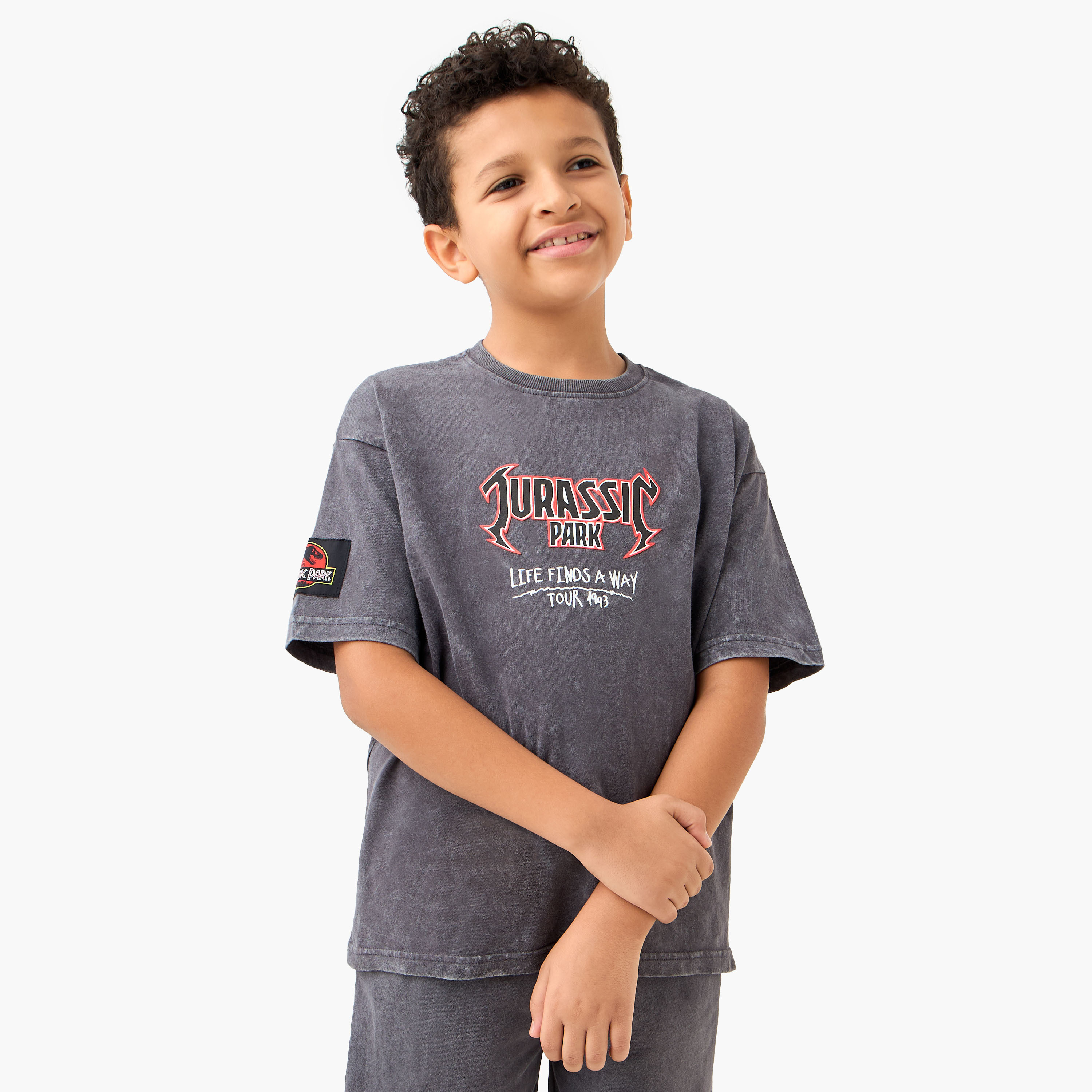 طقم تيشيرت وشورت بطبعات جوراسيك بارك-boys-clothing-setsandcoords-image-2