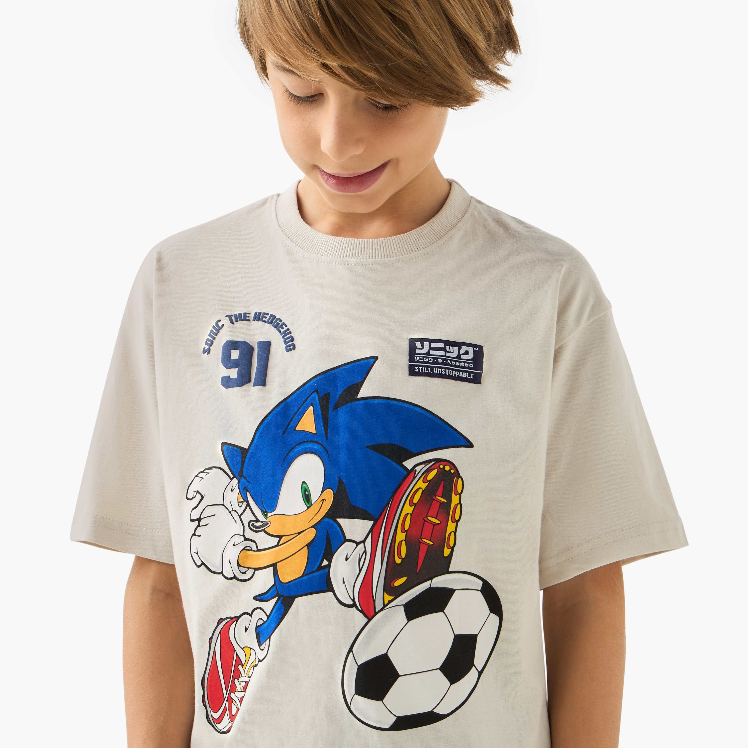 تيشيرت بياقة ضيقة وأكمام قصيرة بطبعات سونيك القنفذ-boys-clothing-tshirtsandpolos-image-3