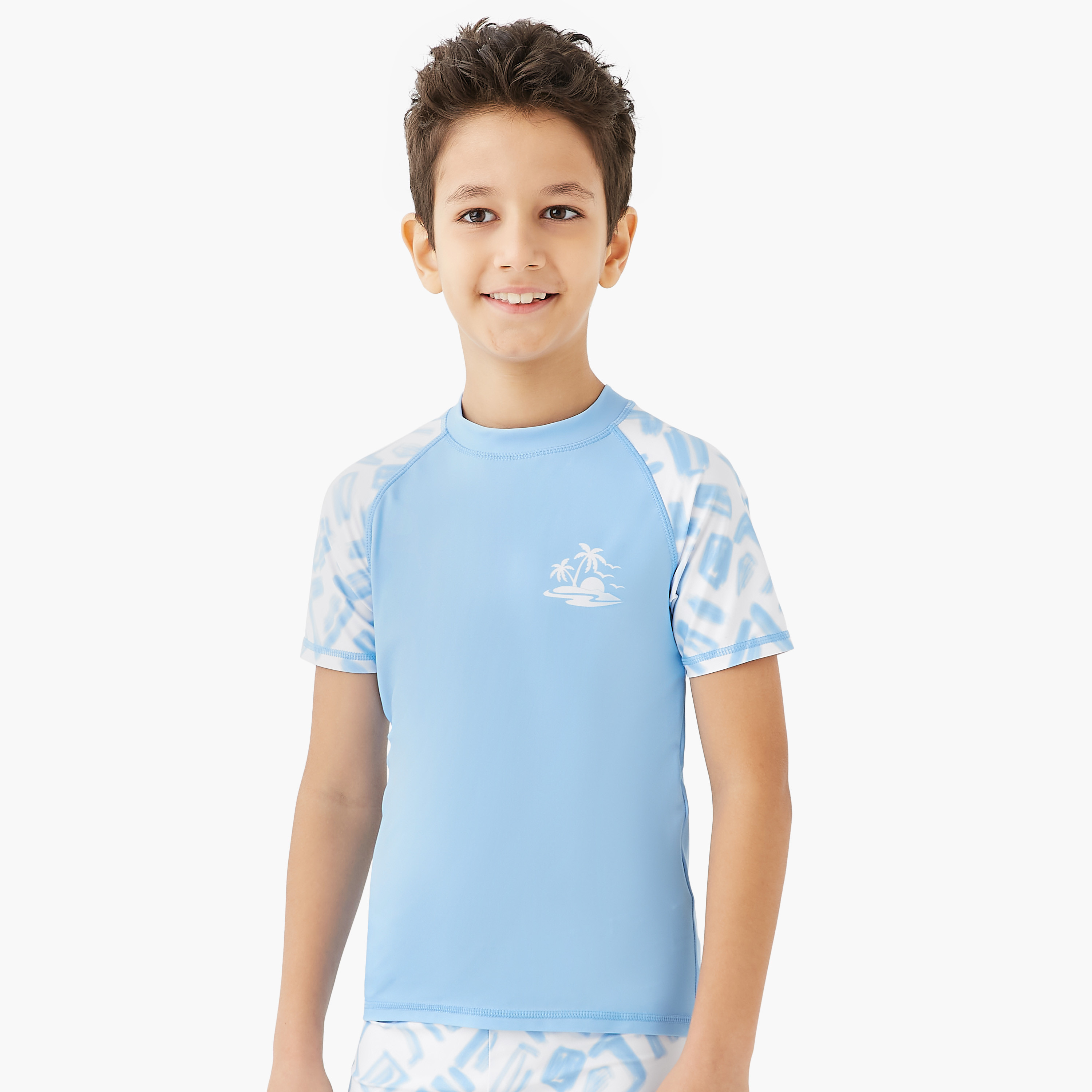 طقم تيشيرت وشورت سباحة بطبعات من جونيورز-boys-clothing-swimwear-image-5