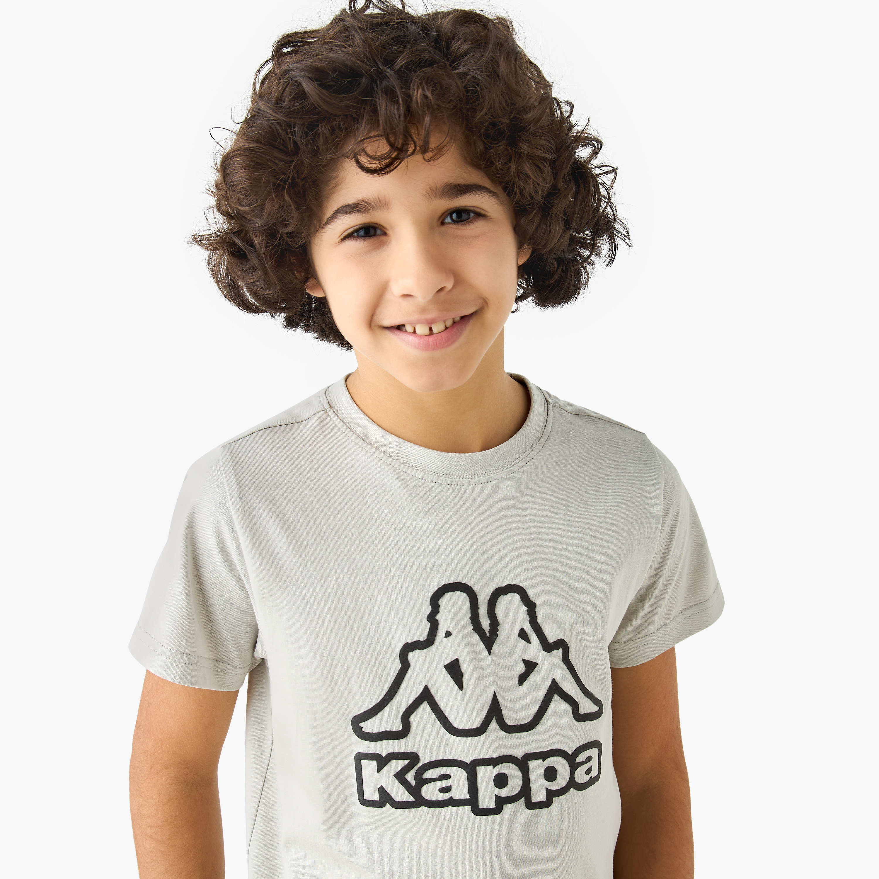 تيشيرت بياقة ضيقة وطبعات شعار من كابا-sports-boys-clothing-tops-image-4