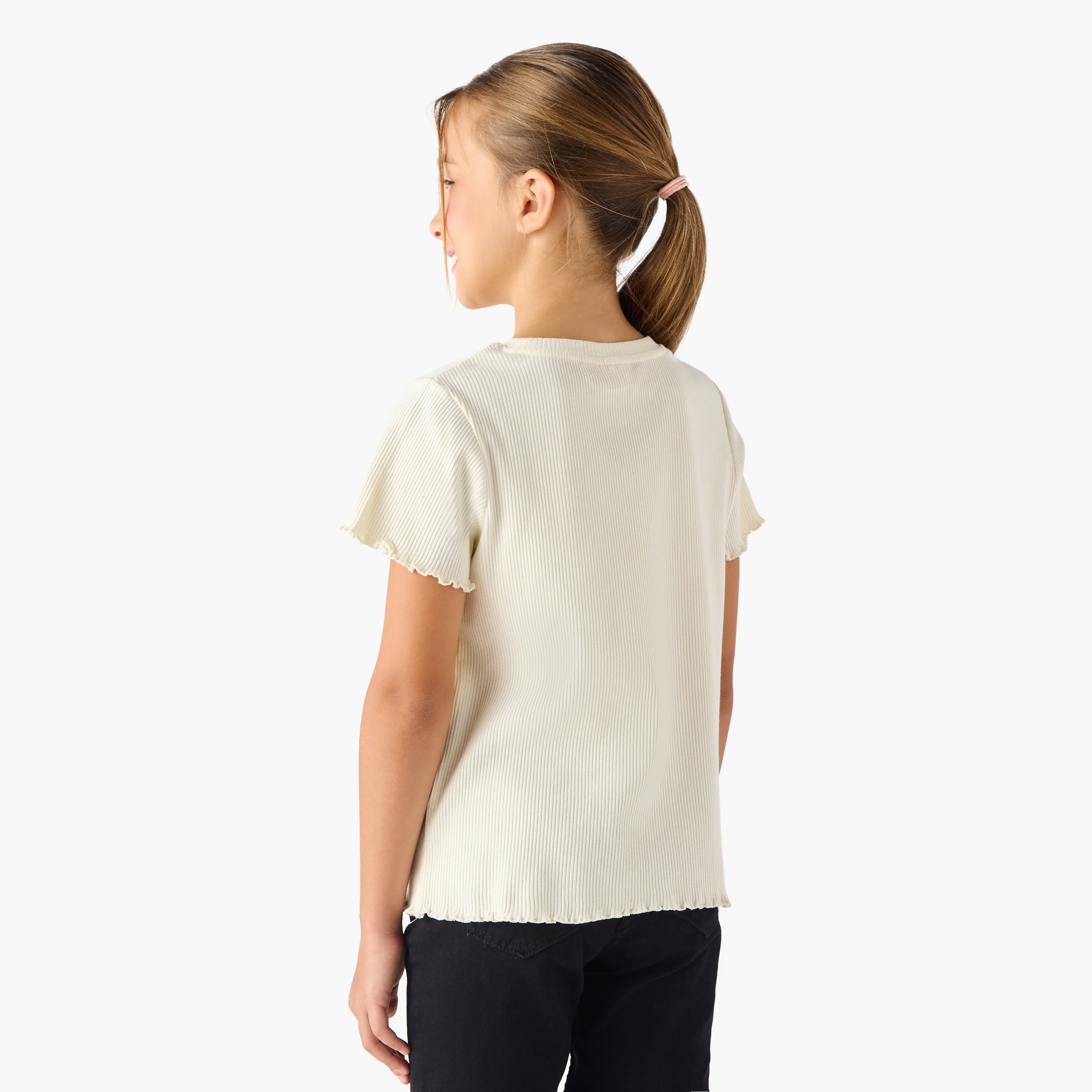 تيشيرت مضلع بياقة ضيقة وحواف مموجة من جونيورز-girls-clothing-tshirts-image-3