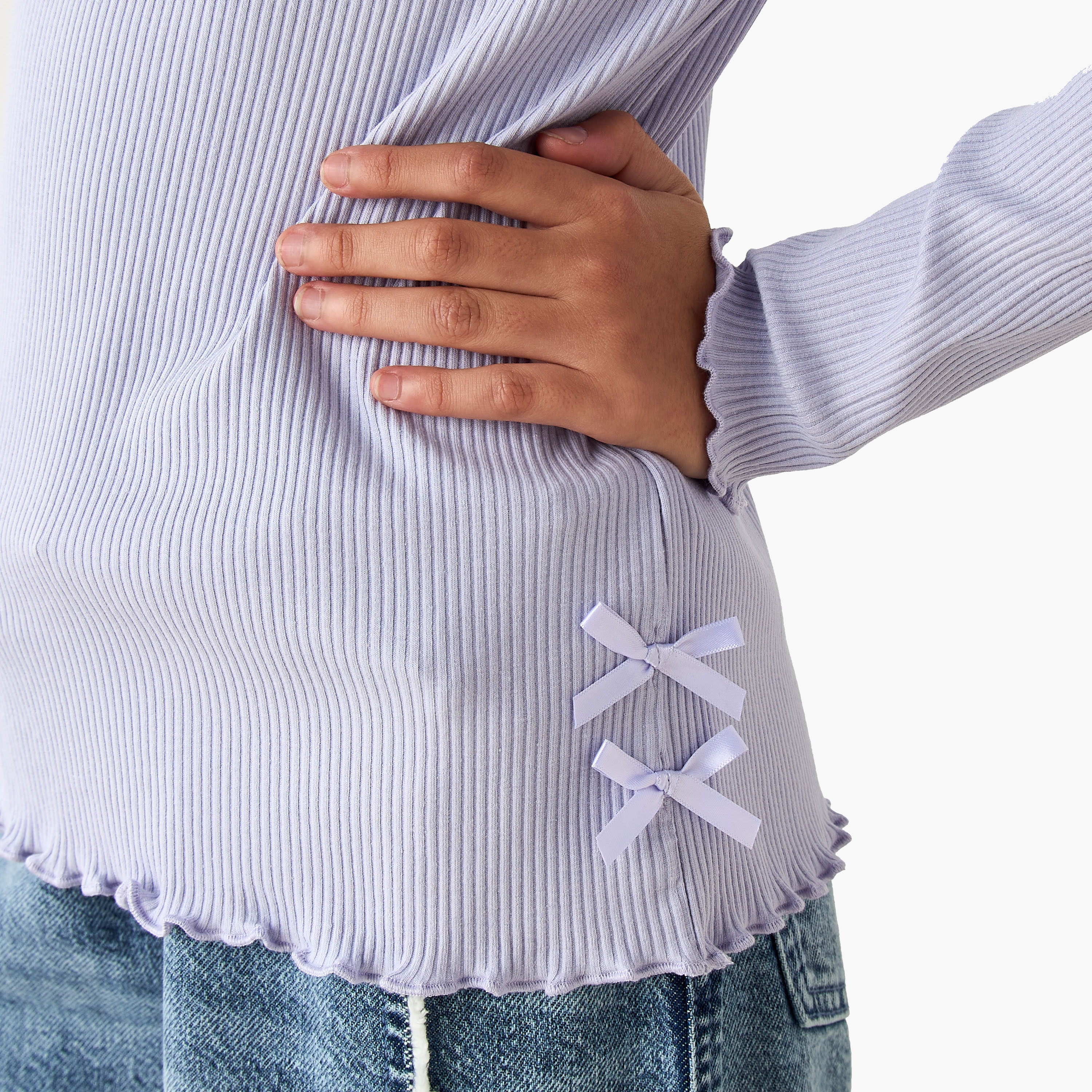 تيشيرت بياقة مستديرة وأكمام طويلة بتصميم مضلع مع فيونكة من جونيورز-girls-clothing-tshirts-image-2