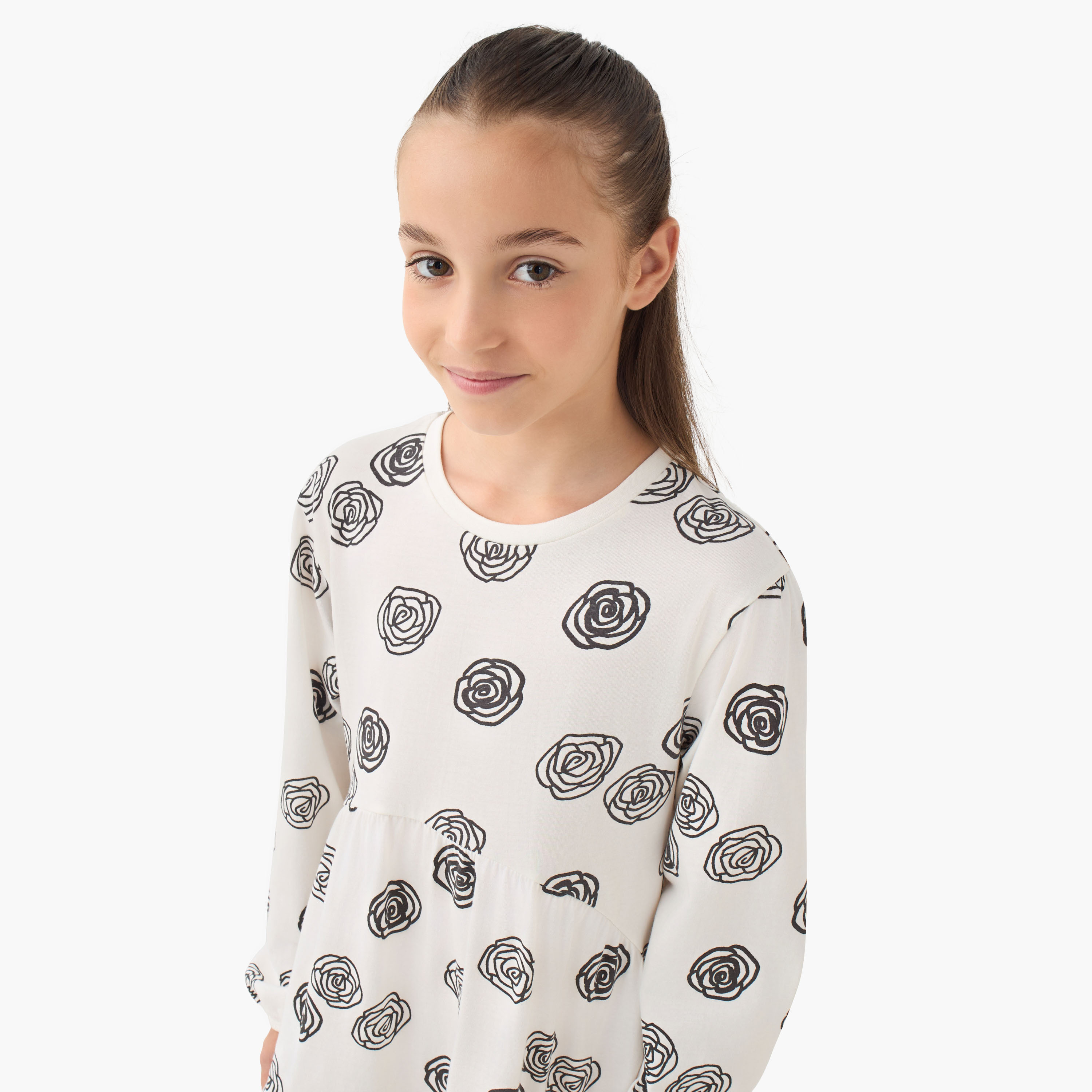 فستان بياقة مستديرة وأكمام طويلة بقصة خصر منخفض بطبعات زهور من جونيورز-girls-clothing-dressesandjumpsuits-image-4