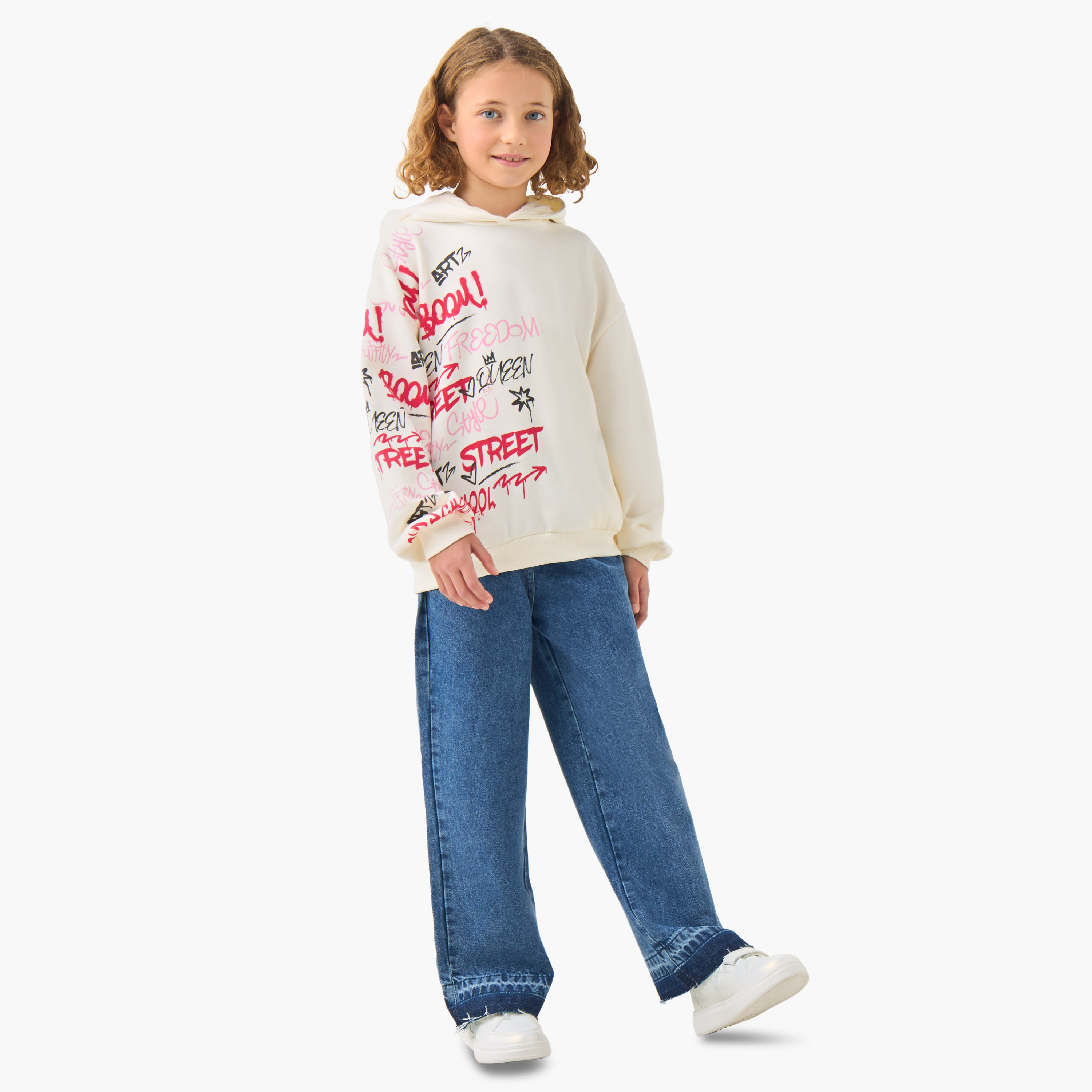 سويت شيرت قطن بقبعة وأكمام طويلة وطبعات جرافيتي للبنات من جونيورز-girls-clothing-sweatshirts-image-2