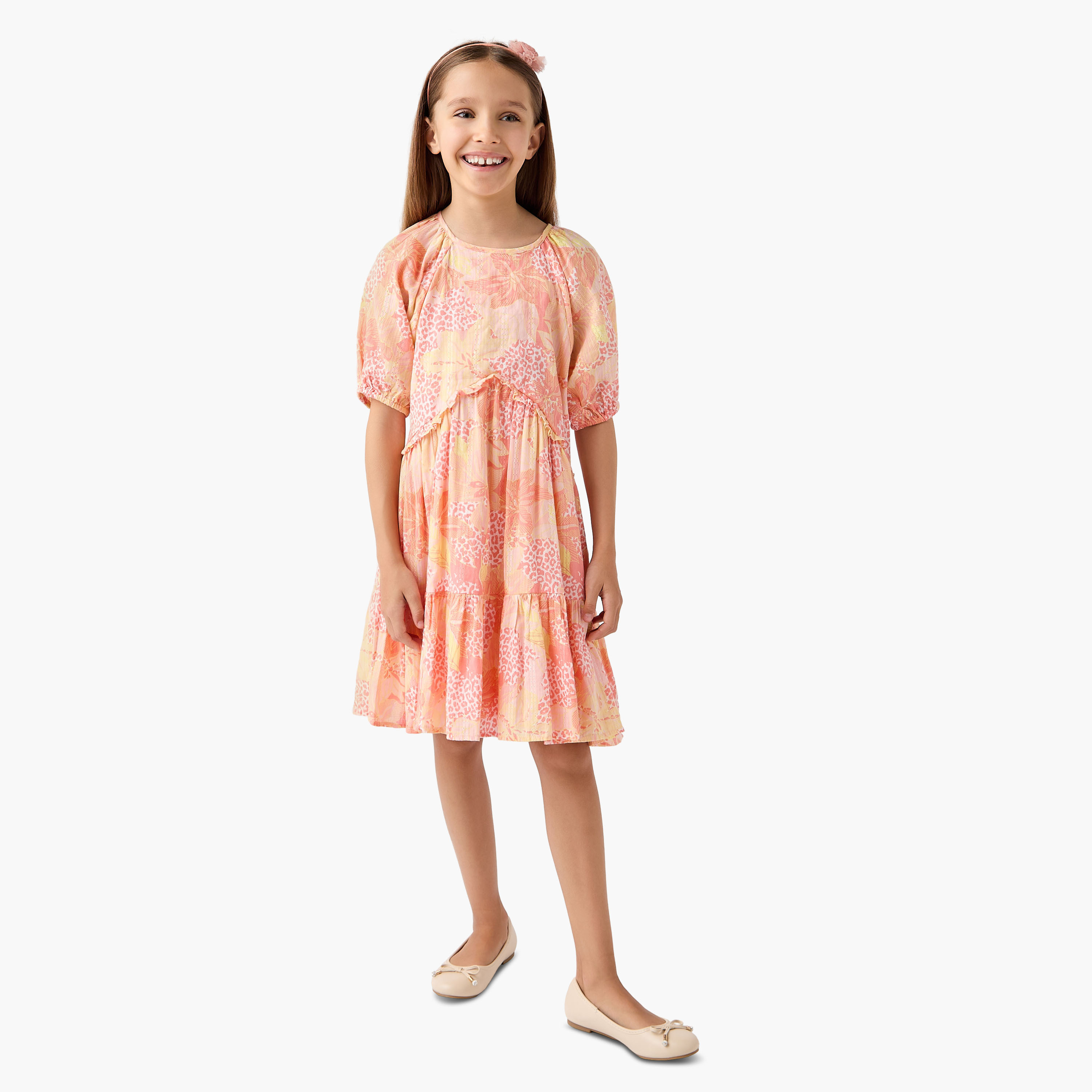 فستان بطبعات وياقة مستديرة وأكمام قصيرة من جونيورز-girls-clothing-dressesandjumpsuits-image-2