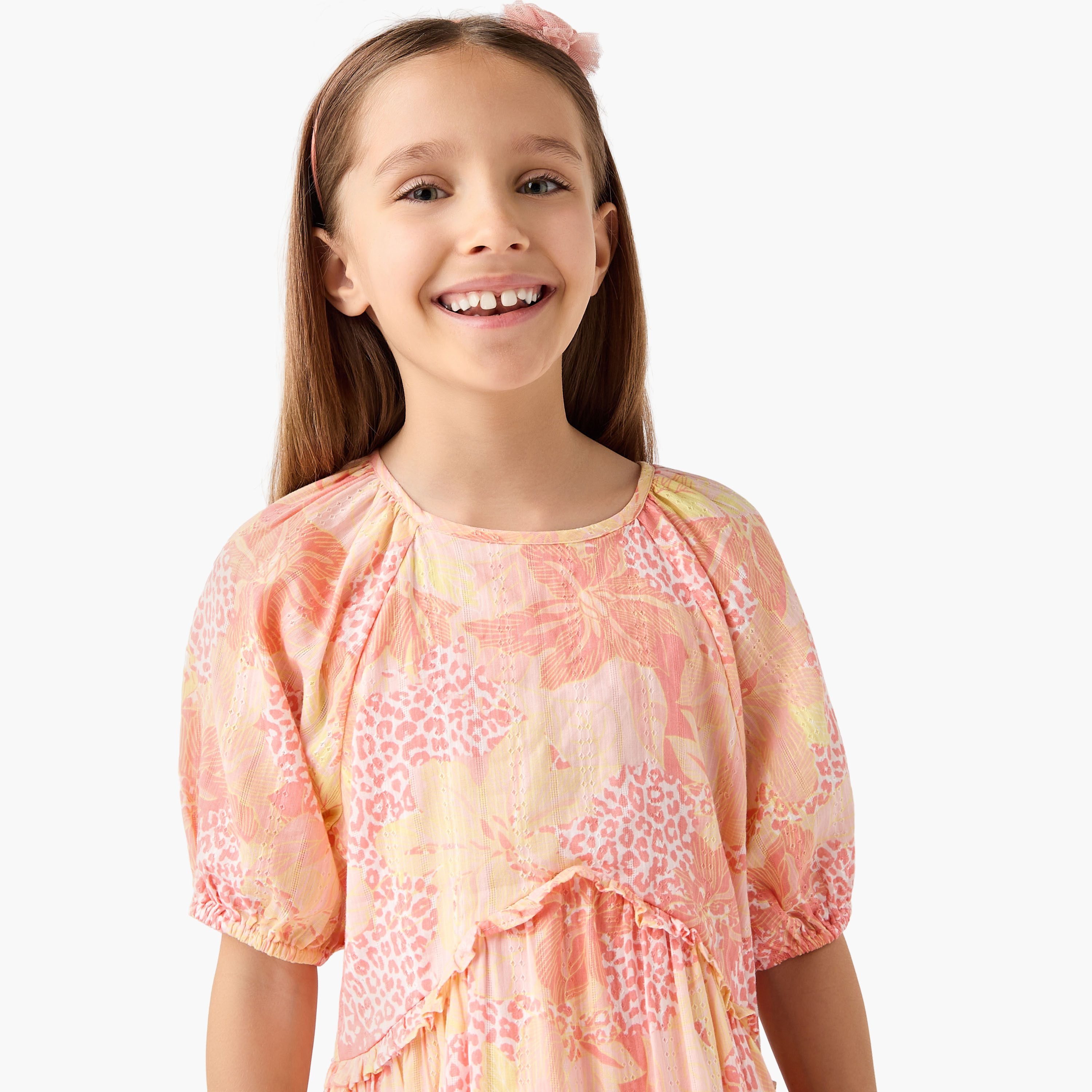 فستان بطبعات وياقة مستديرة وأكمام قصيرة من جونيورز-girls-clothing-dressesandjumpsuits-image-4