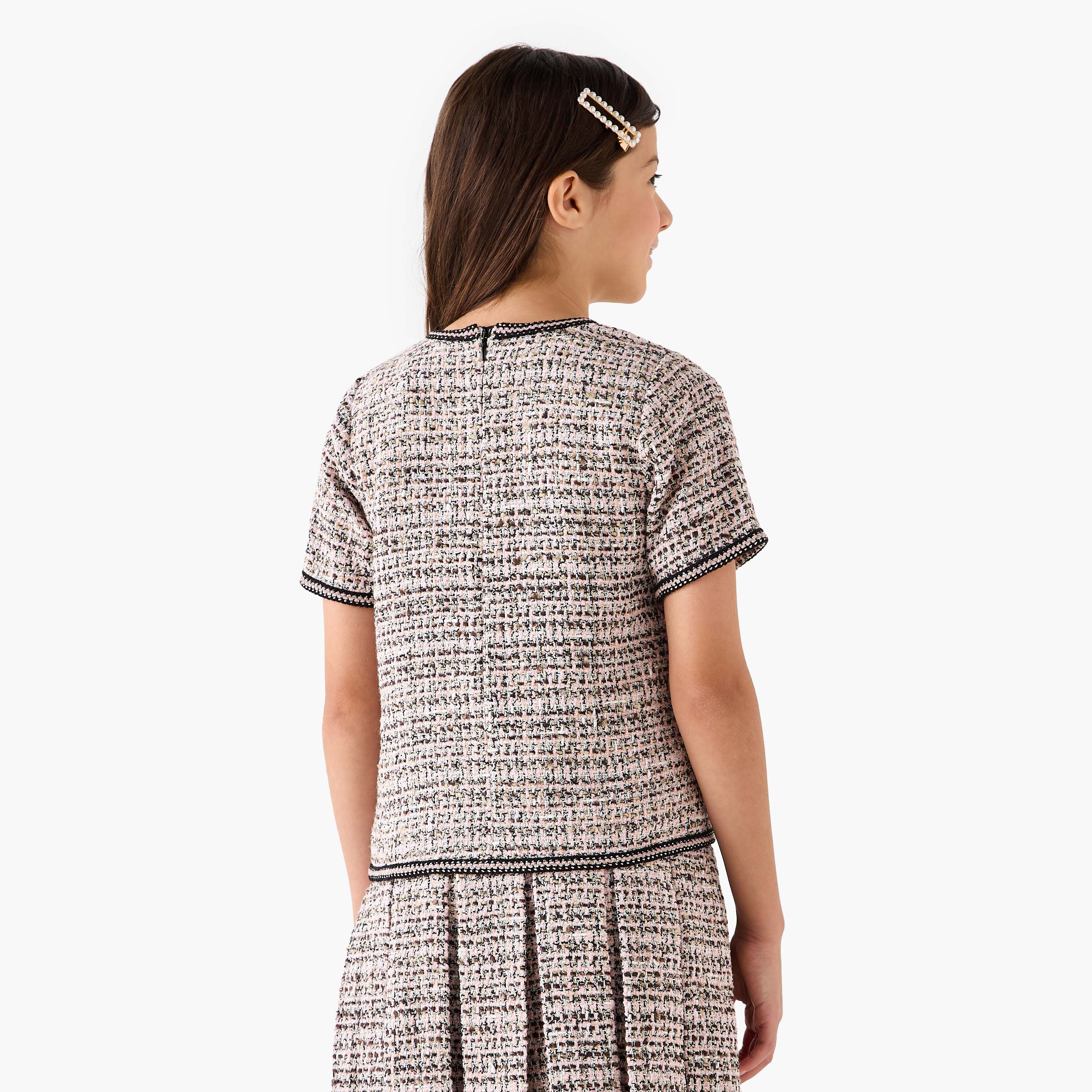 طقم بلوزة بارزة الملمس بأكمام قصيرة وتنورة بكسرات من إليجو-girls-clothing-blousesandshirts-image-3