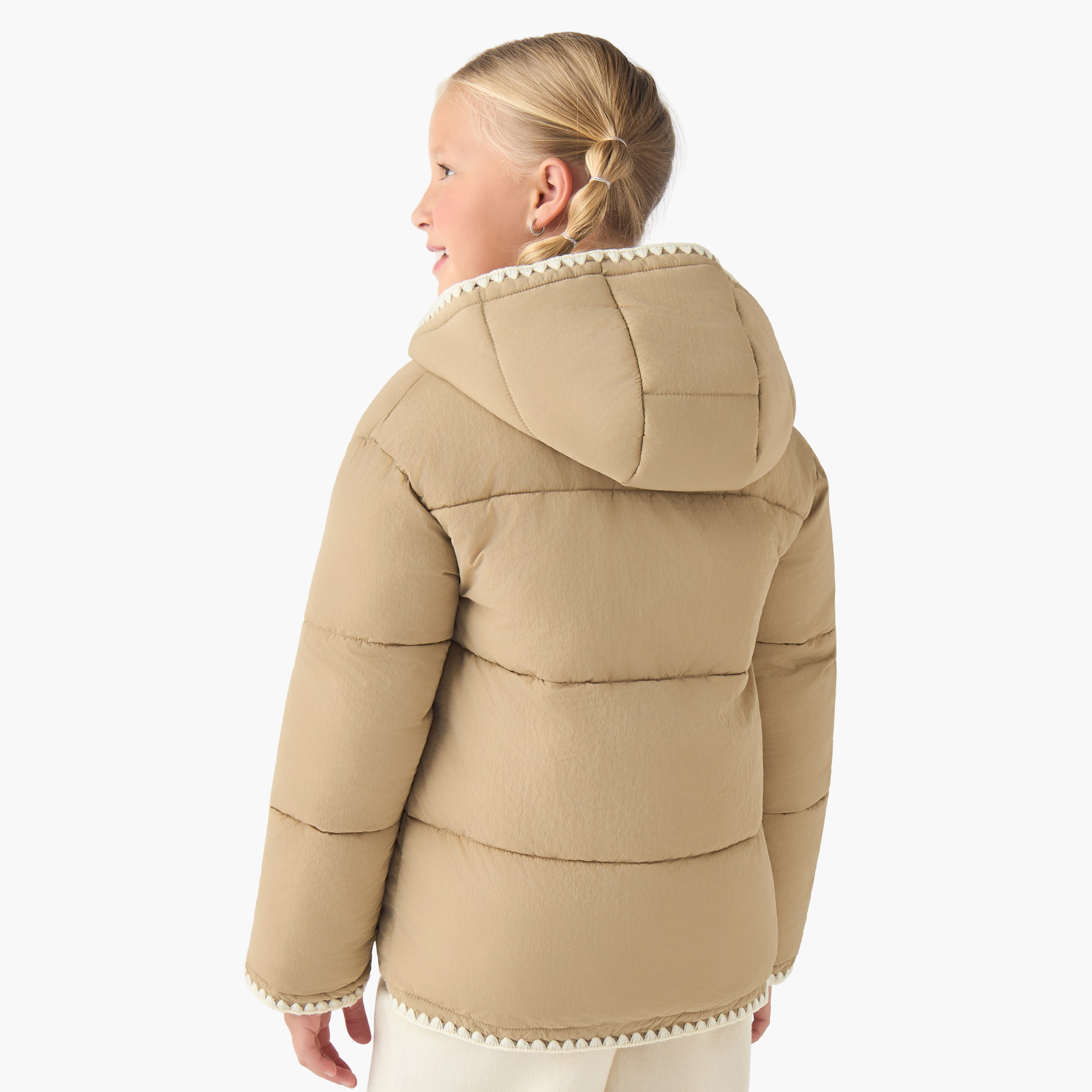 جاكيت ثقيل منفوخ بقبعة وأزرار إغلاق وحواف صدفية من إليجو-girls-clothing-jacketsandcoats-image-3
