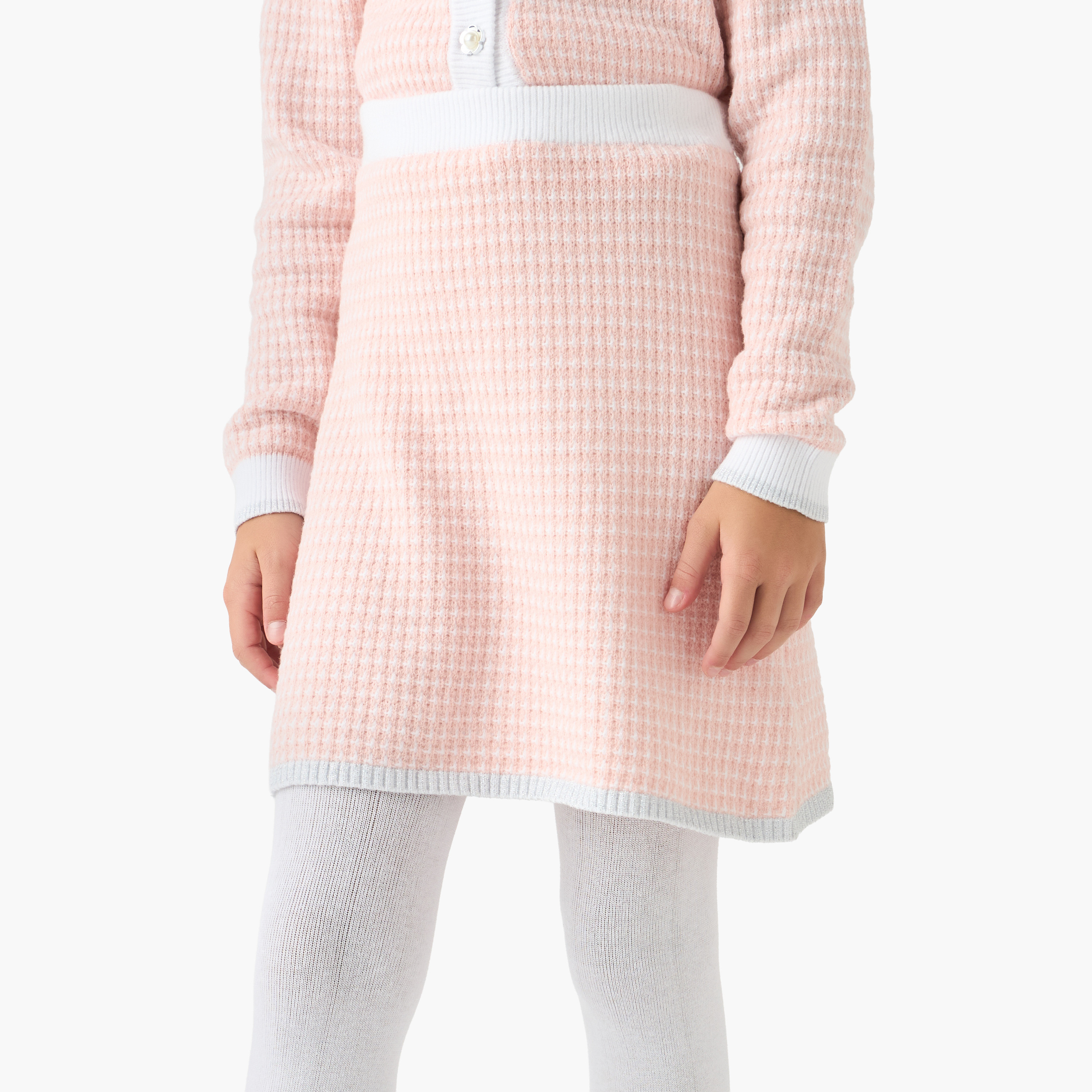 طقم تنورة وكنزة كاروهات وجوارب طويلة للبنات من إليجو - قطن - أكمام طويلة - ياقة ضيّقة-girls-clothing-setsandcoords-image-3