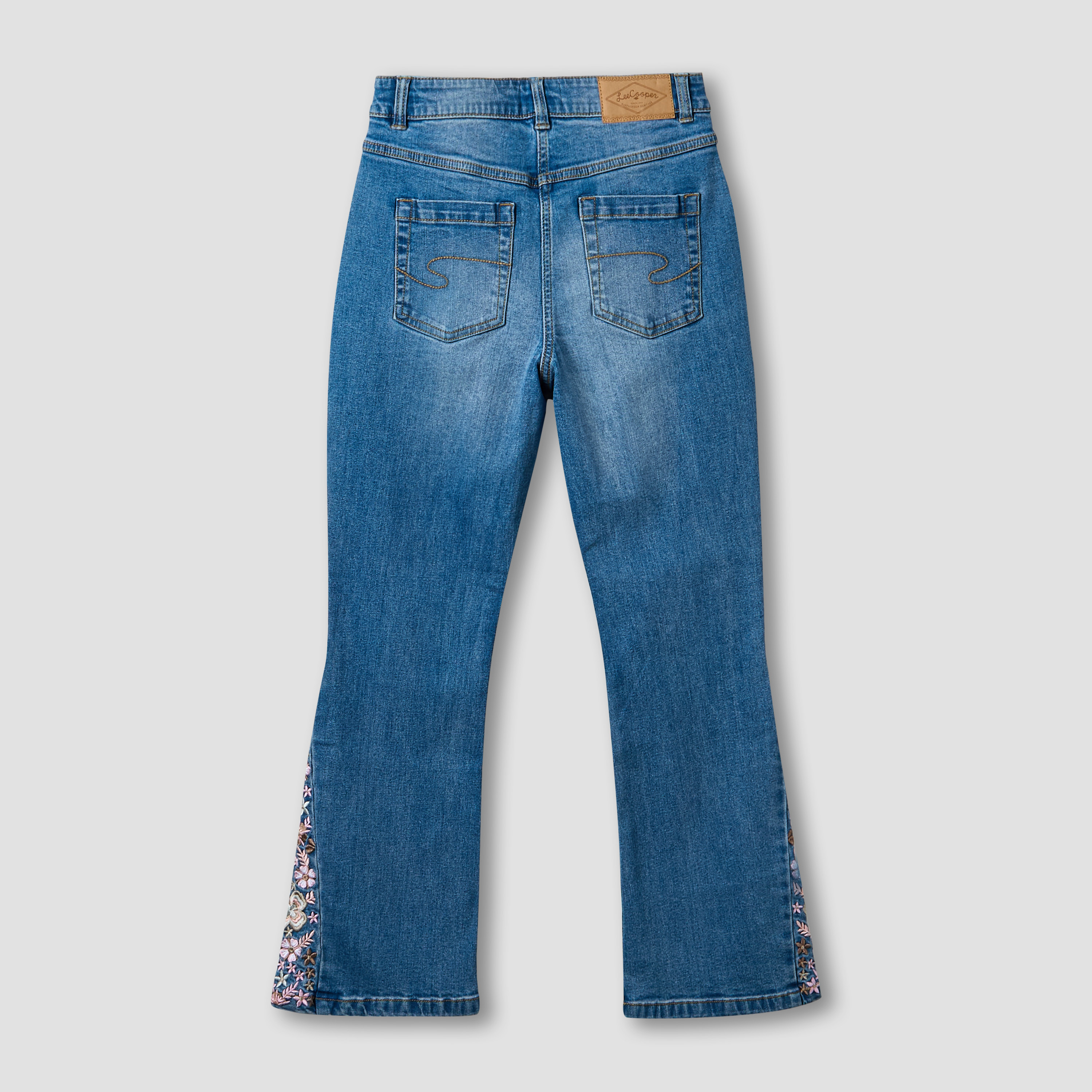 بنطلون جينز بناتي مطرز بزر على الخصر من لي كوبر-girls-clothing-bottoms-jeansandjeggings-image-3