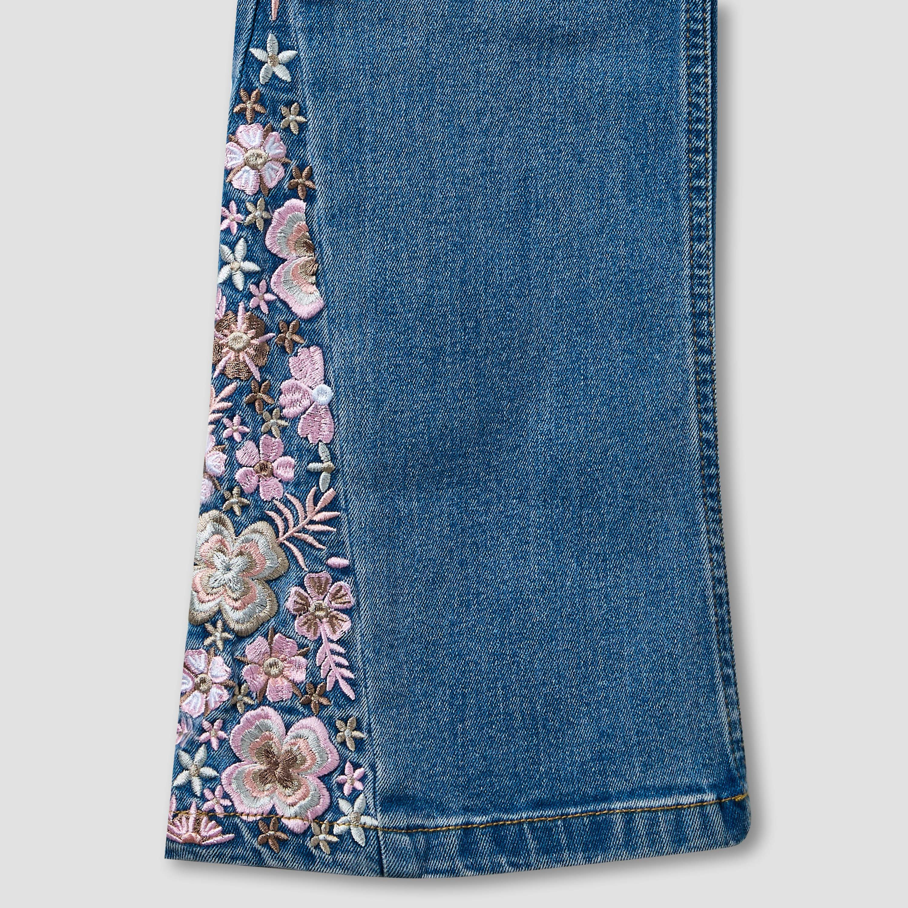 بنطلون جينز بناتي مطرز بزر على الخصر من لي كوبر-girls-clothing-bottoms-jeansandjeggings-image-1