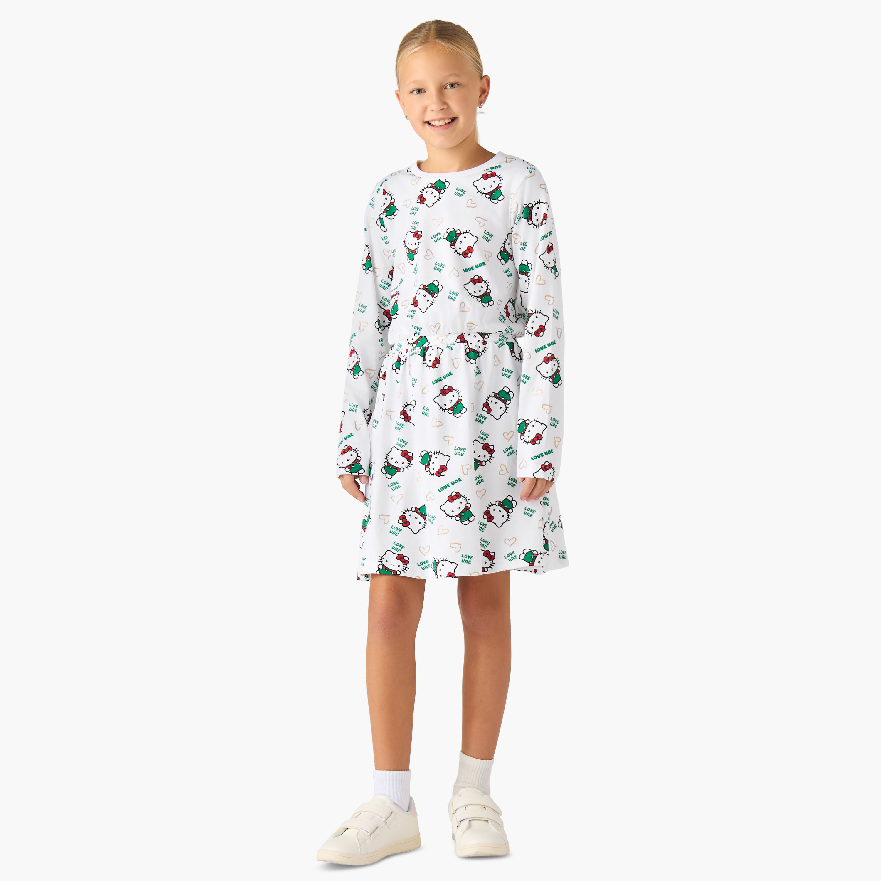 فستان بطول الركبة وياقة مستديرة وأكمام طويلة وطبعات يوم الإمارات الوطني من سانريو-girls-clothing-dressesandjumpsuits-image-2