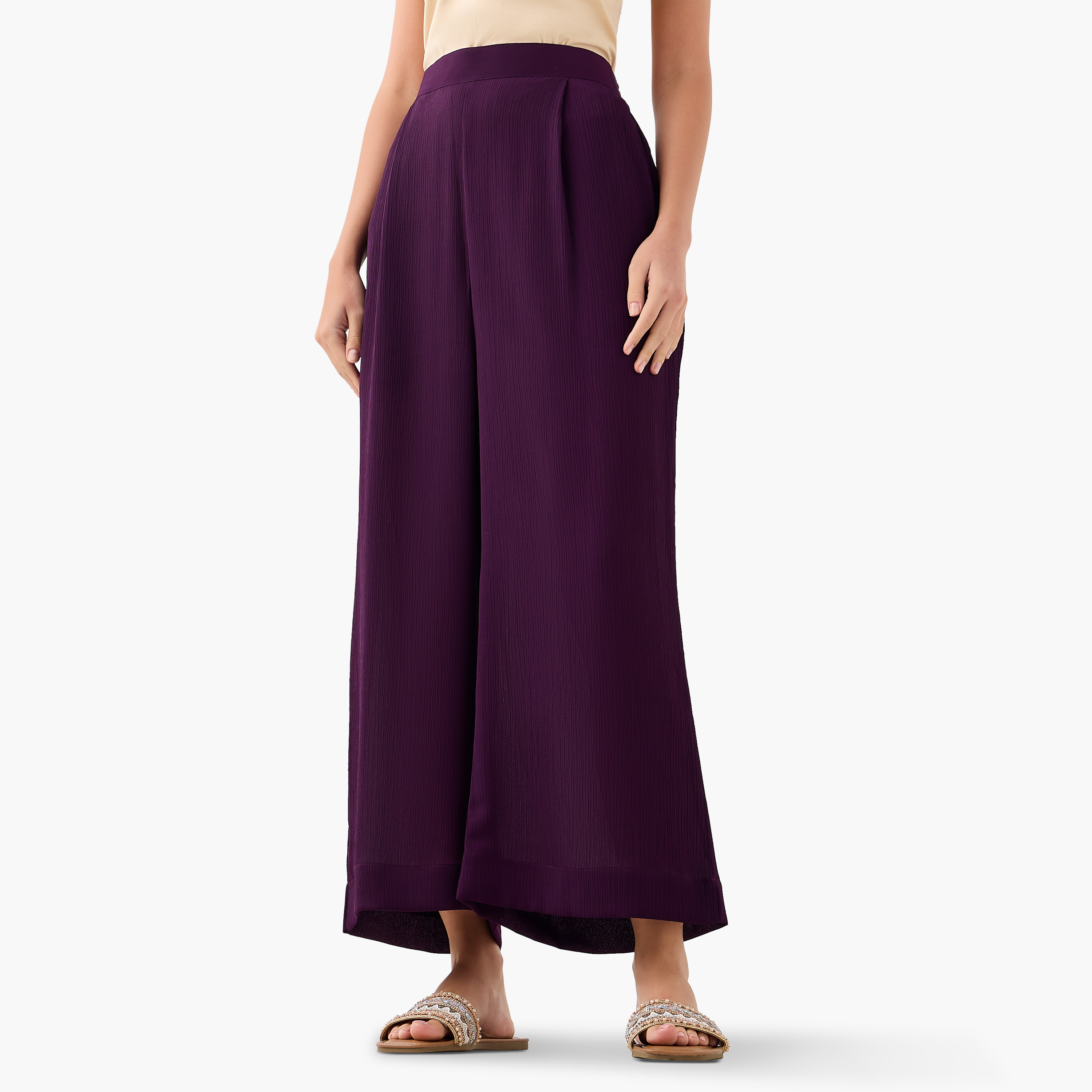 طقم بنطلون بلازو وبلوزة بكاب بارز الملمس من فيور-women-clothing-coordsets-image-10