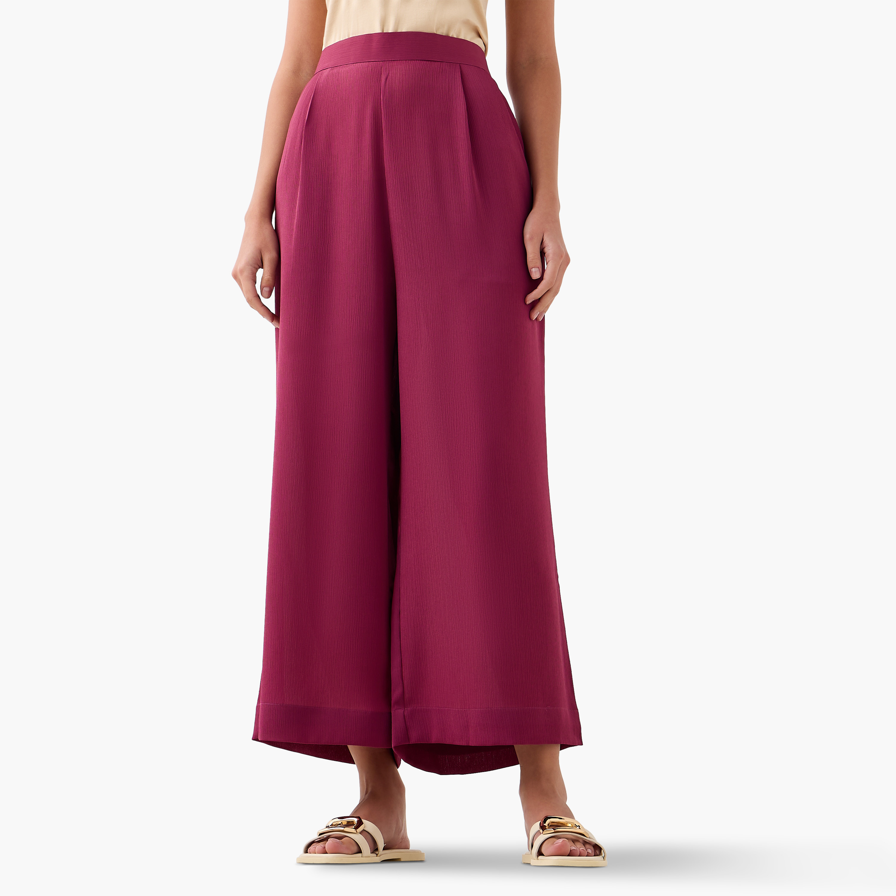 طقم بنطلون بلازو وبلوزة بكاب بارز الملمس من فيور-women-clothing-coordsets-image-16