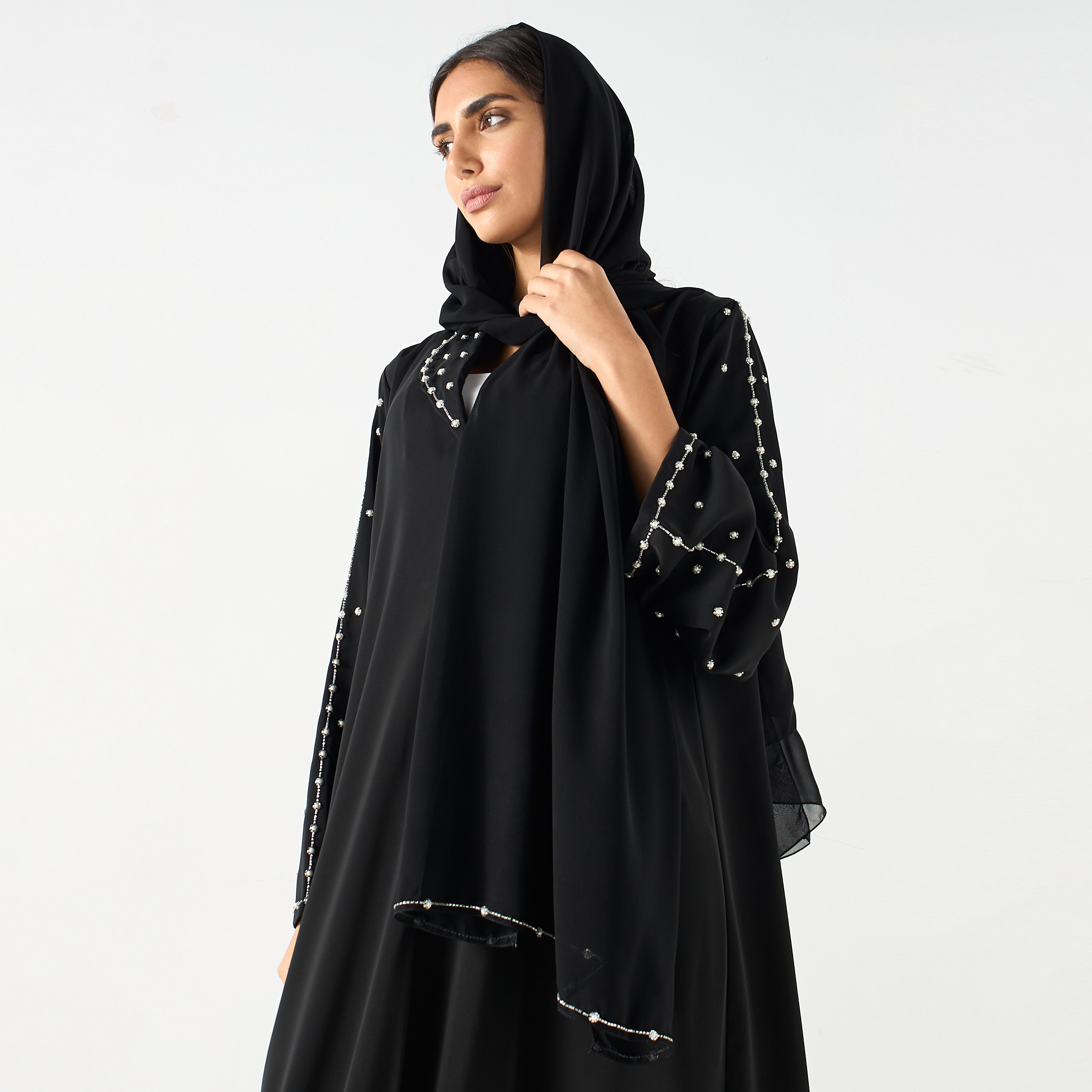 عباية مزينة مع حجاب-women-arabicclothing-abayas-image-4