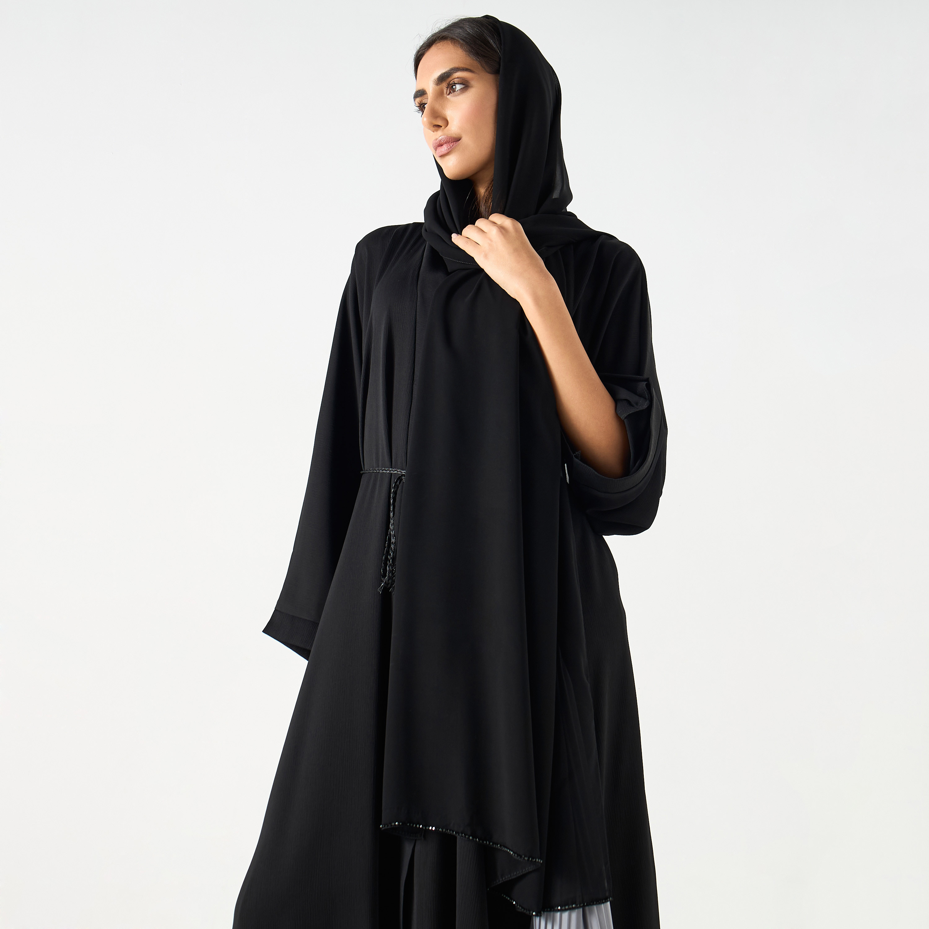 عباية بألواح وثنيات مع حجاب-women-arabicclothing-abayas-image-2