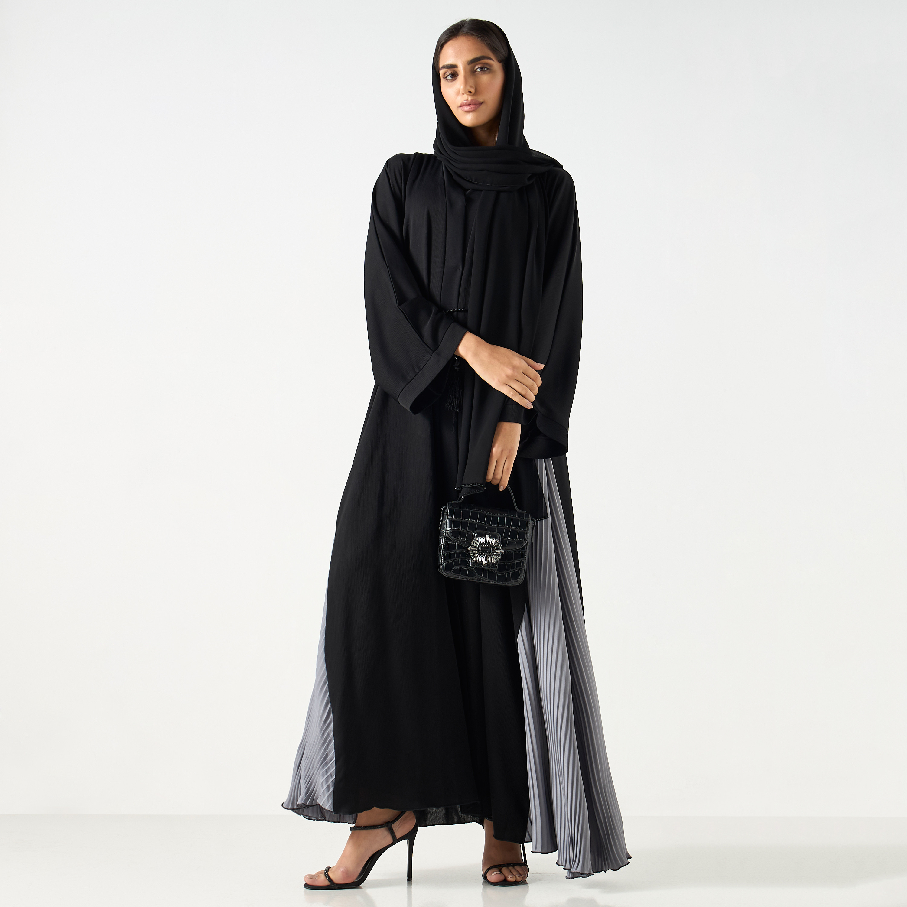 عباية بألواح وثنيات مع حجاب-women-arabicclothing-abayas-image-4