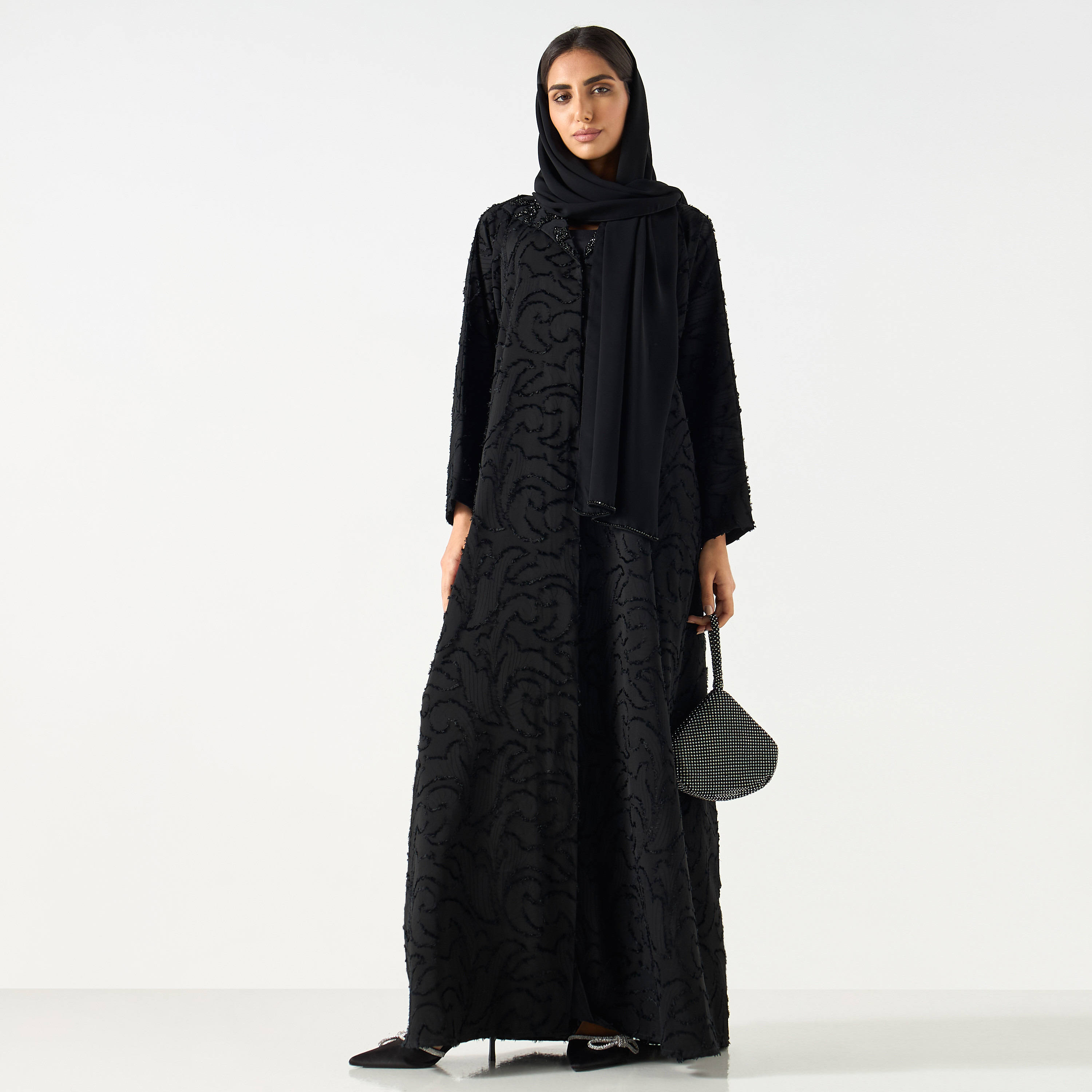 عباية مزيّنة بياقة طويلة مع حجاب-women-arabicclothing-abayas-image-4