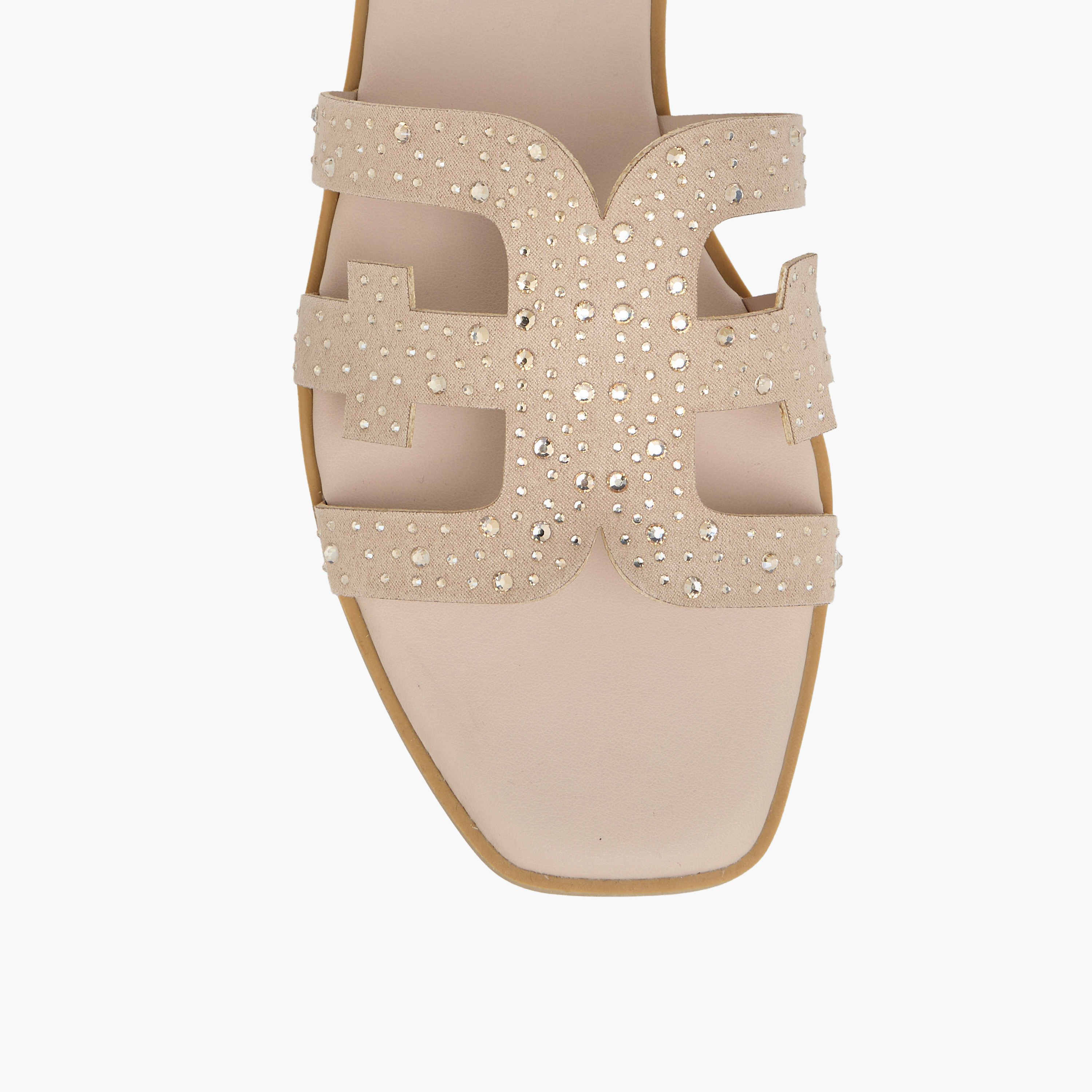 صندل مسطح مزين وسهل الارتداء للنساء من سيليست-women-shoes-flats-sandals-image-2