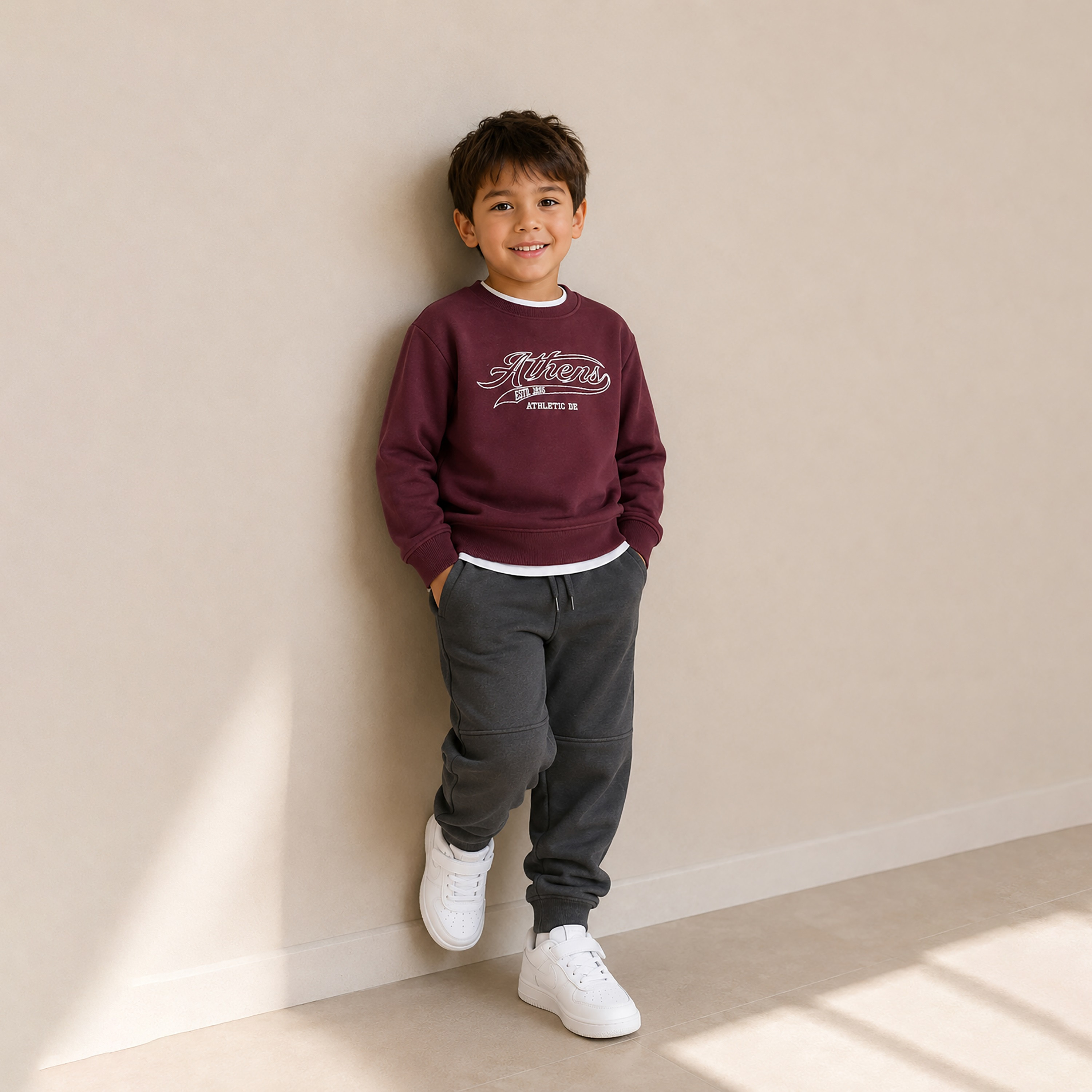 سويت شيرت بياقة مستديرة وأكمام طويلة مع تطريز من فيكتور أند جين-boys-clothing-sweatshirts-image-2