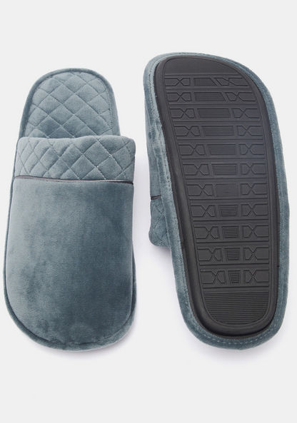 LBL Quilted Closed Toe Bedroom Slippers