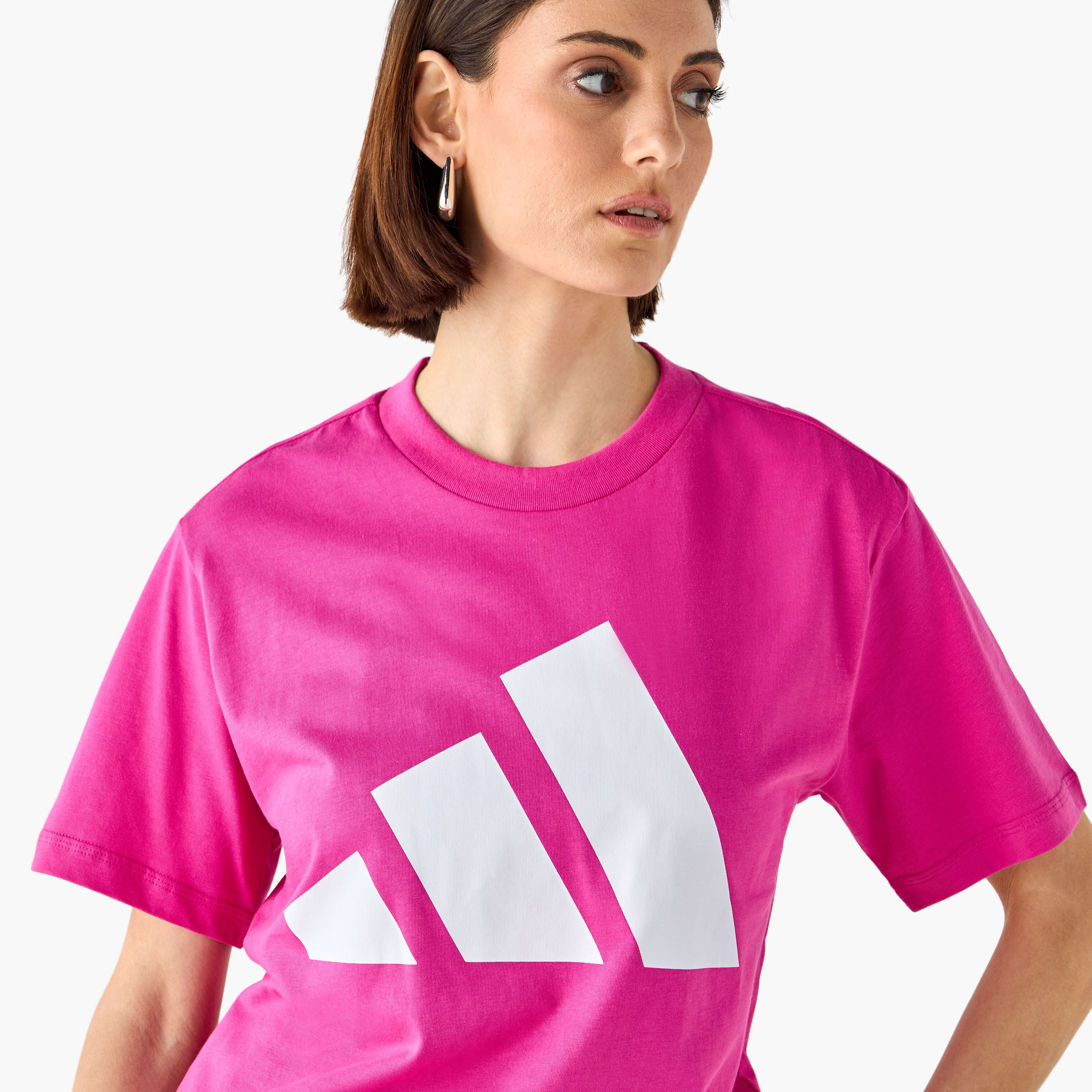 أديداس - تي شيرت رياضي أساسي - شعار كبير - للنساء-sports-women-clothing-tshirtsandvests-image-14