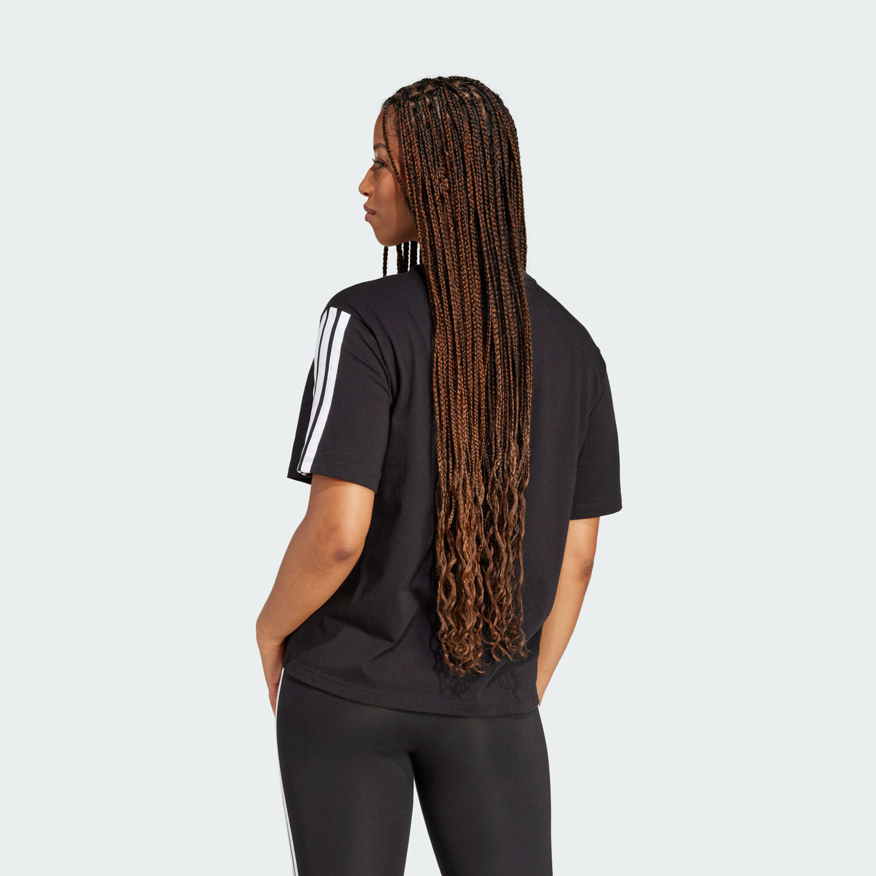 أديداس - تيشيرت إسينشالز 3-خطوط بوي فريند للنساء JC5960 | OE-sports-women-clothing-tshirtsandvests-image-3