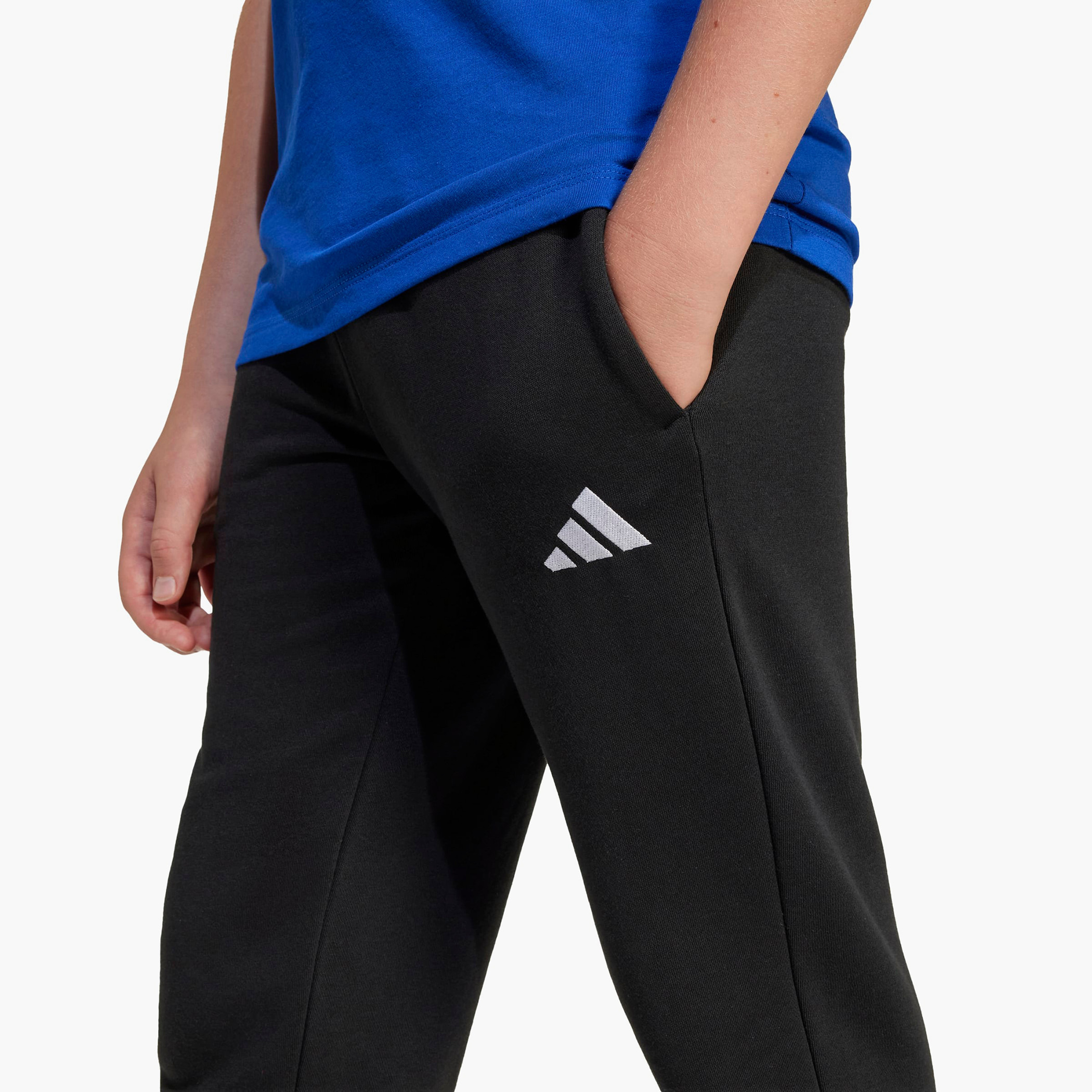 بنطلون برباط على الخصر وجيوب من أديداس-boys-clothing-bottoms-joggersandtrackpants-image-6