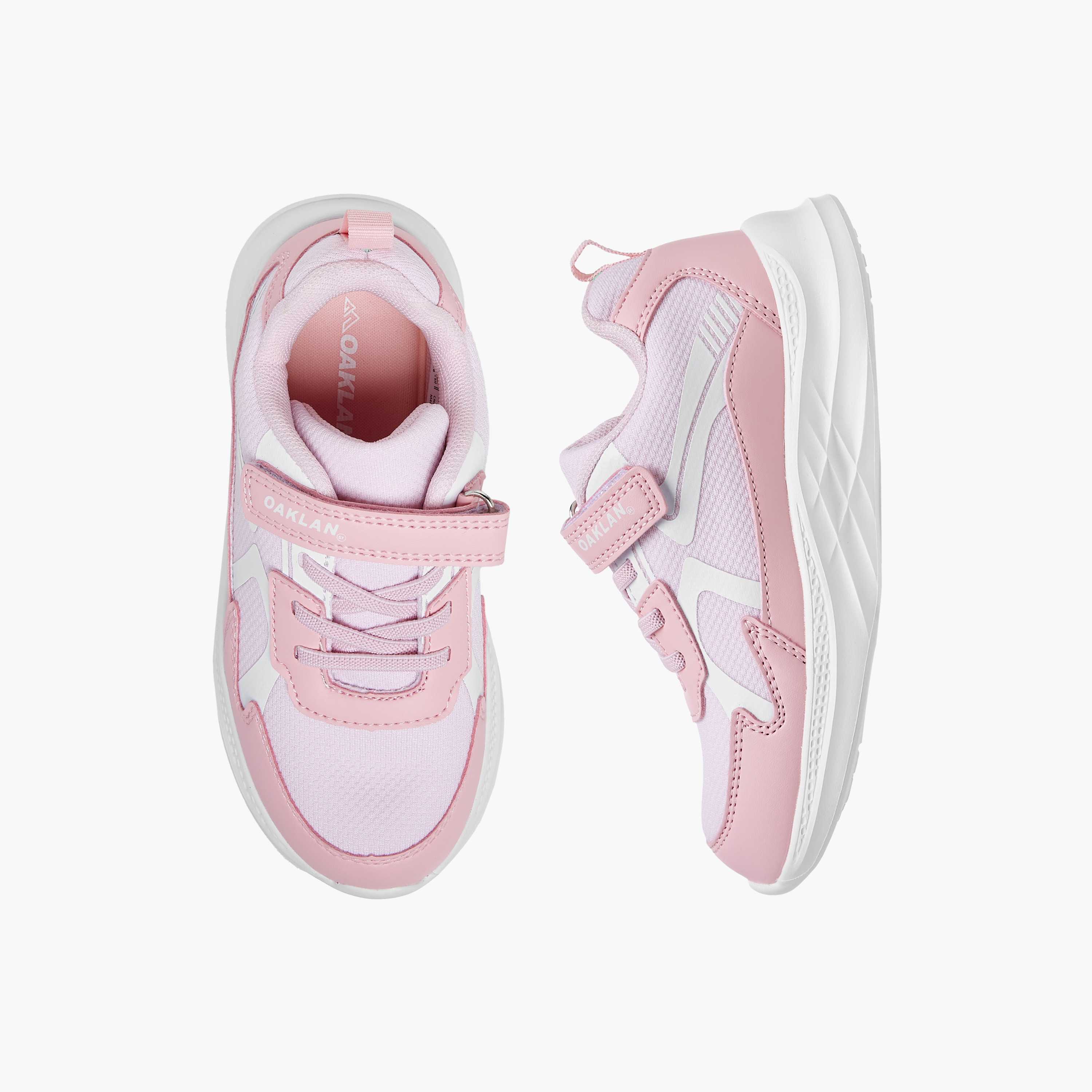 حذاء رياضي بألواح وشريط إغلاق من أوكلان من شو إكسبريس-girls-shoes-sneakers-image-1