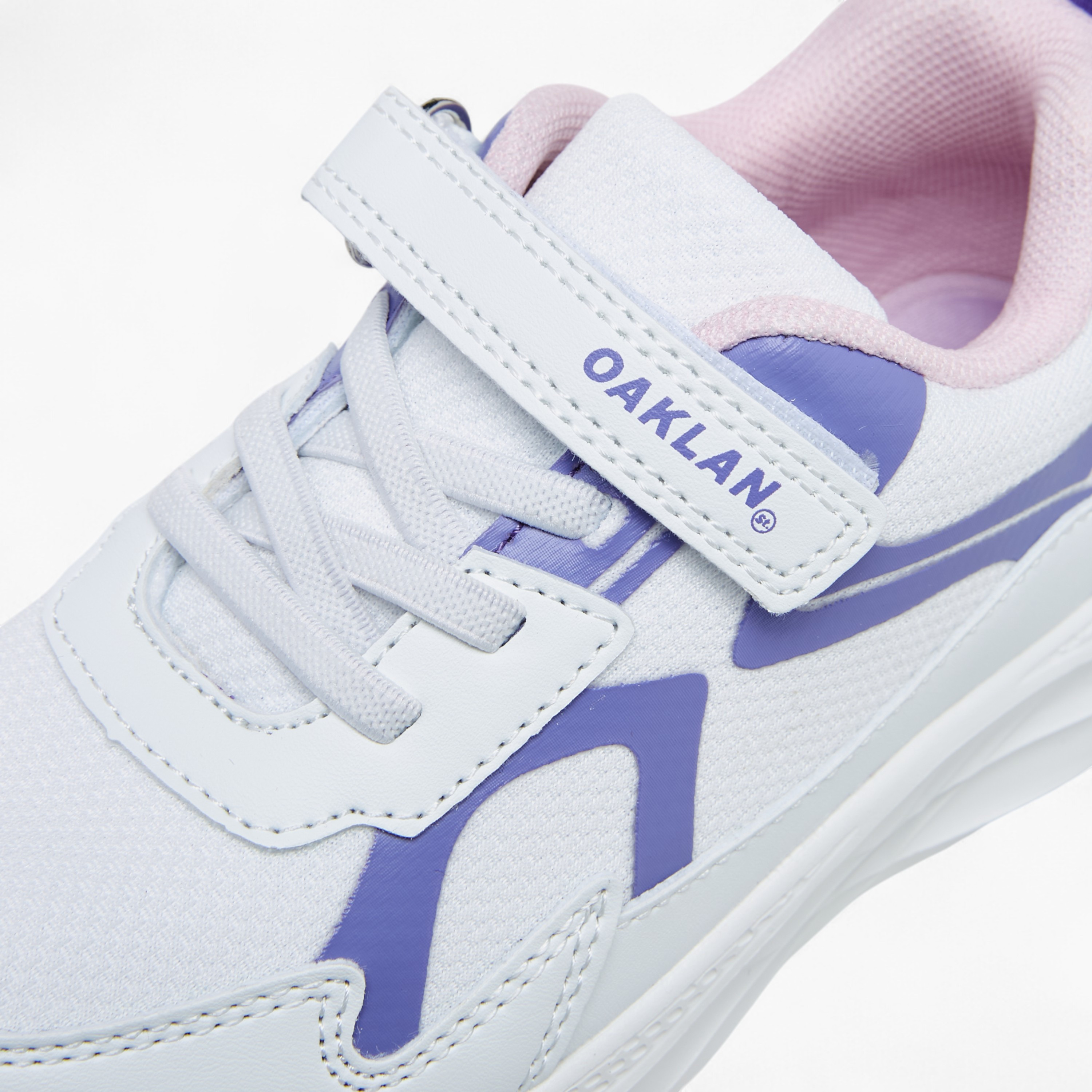 حذاء رياضي بألواح وشريط إغلاق من أوكلان من شو إكسبريس-girls-shoes-sneakers-image-4