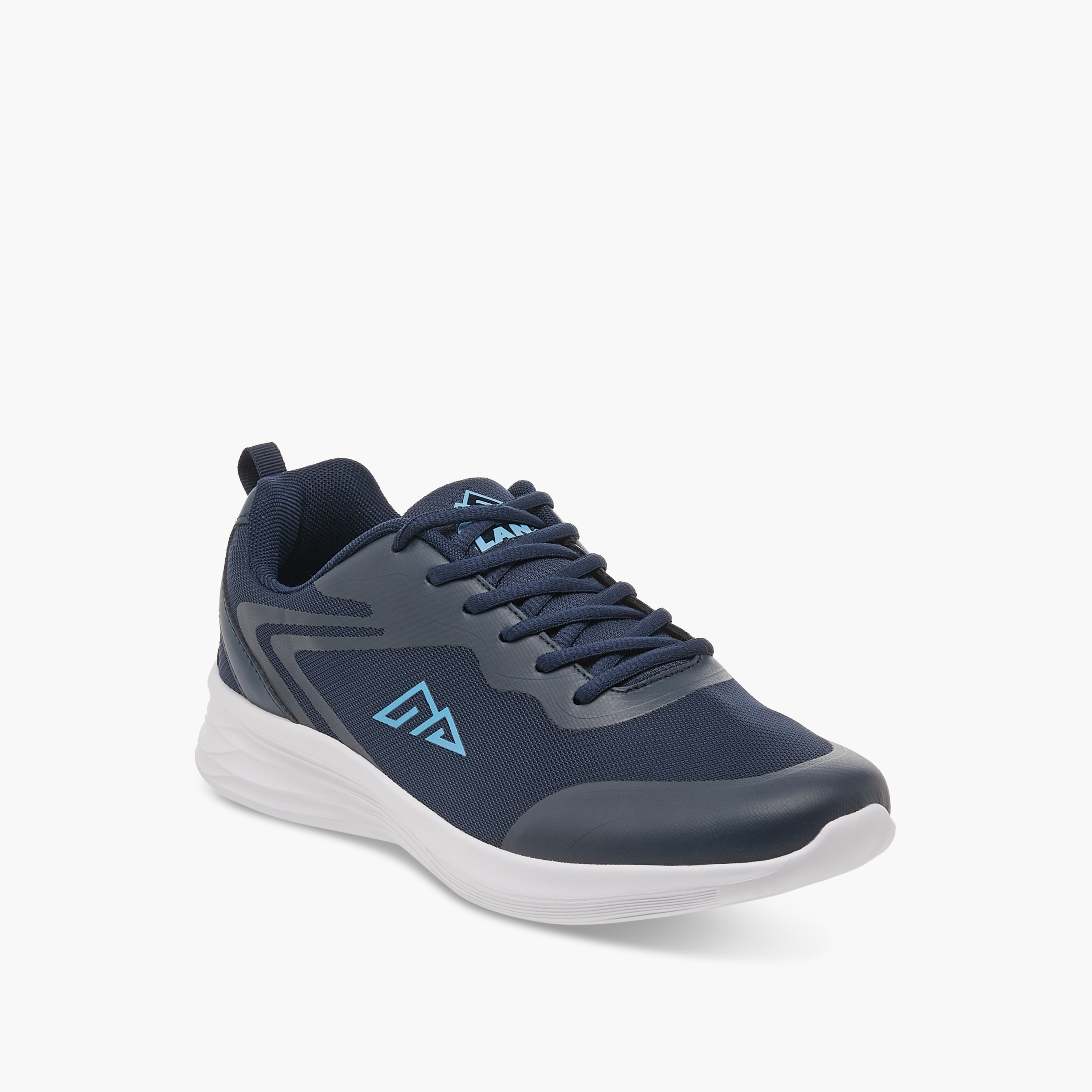 حذاء رياضي برباط وتفاصيل الشعار من أوكلان من شو إكسبرس-sports-men-shoes-image-2