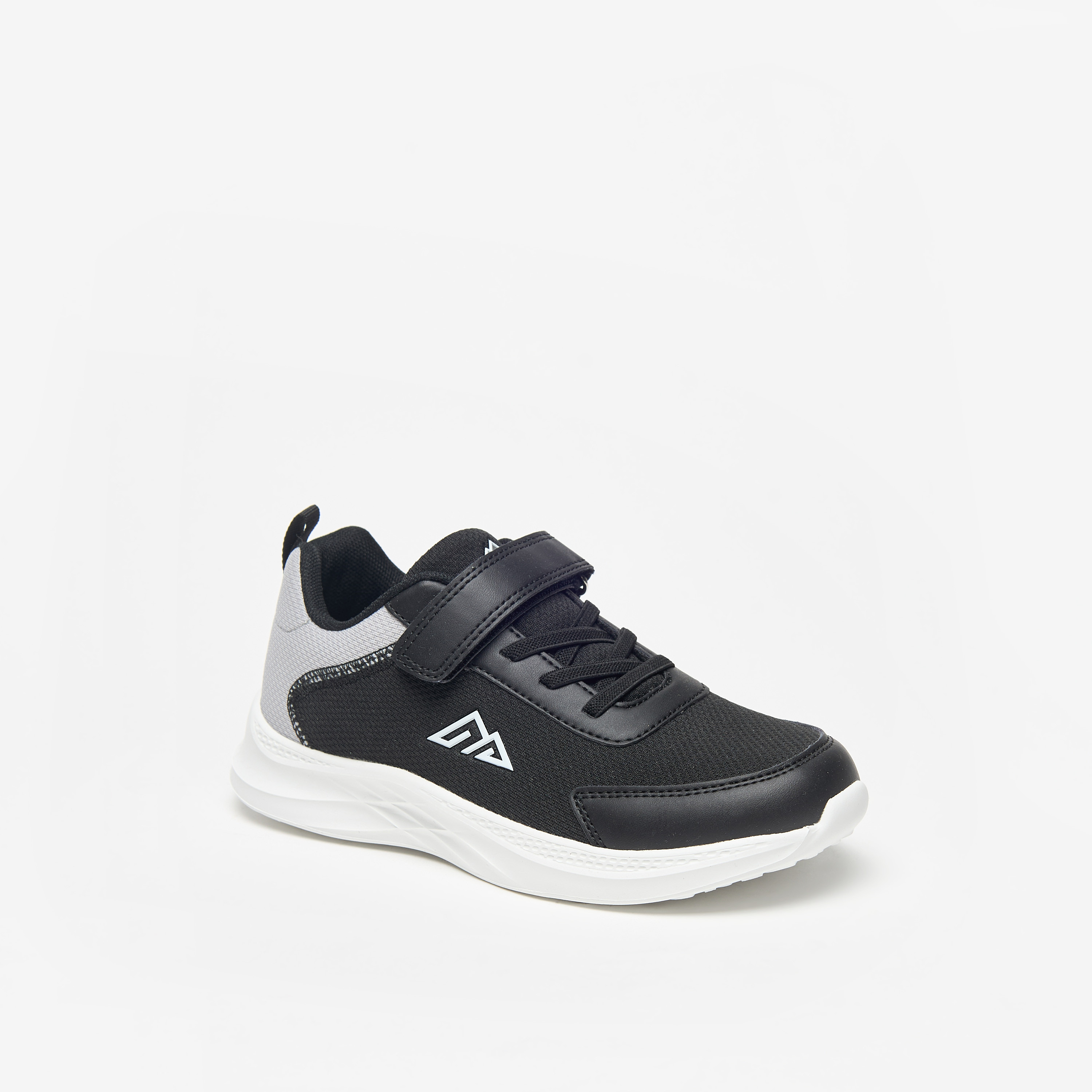 حذاء رياضي بألواح وشريط إغلاق من أوكلان من شو إكسبريس-sports-boys-shoes-image-1