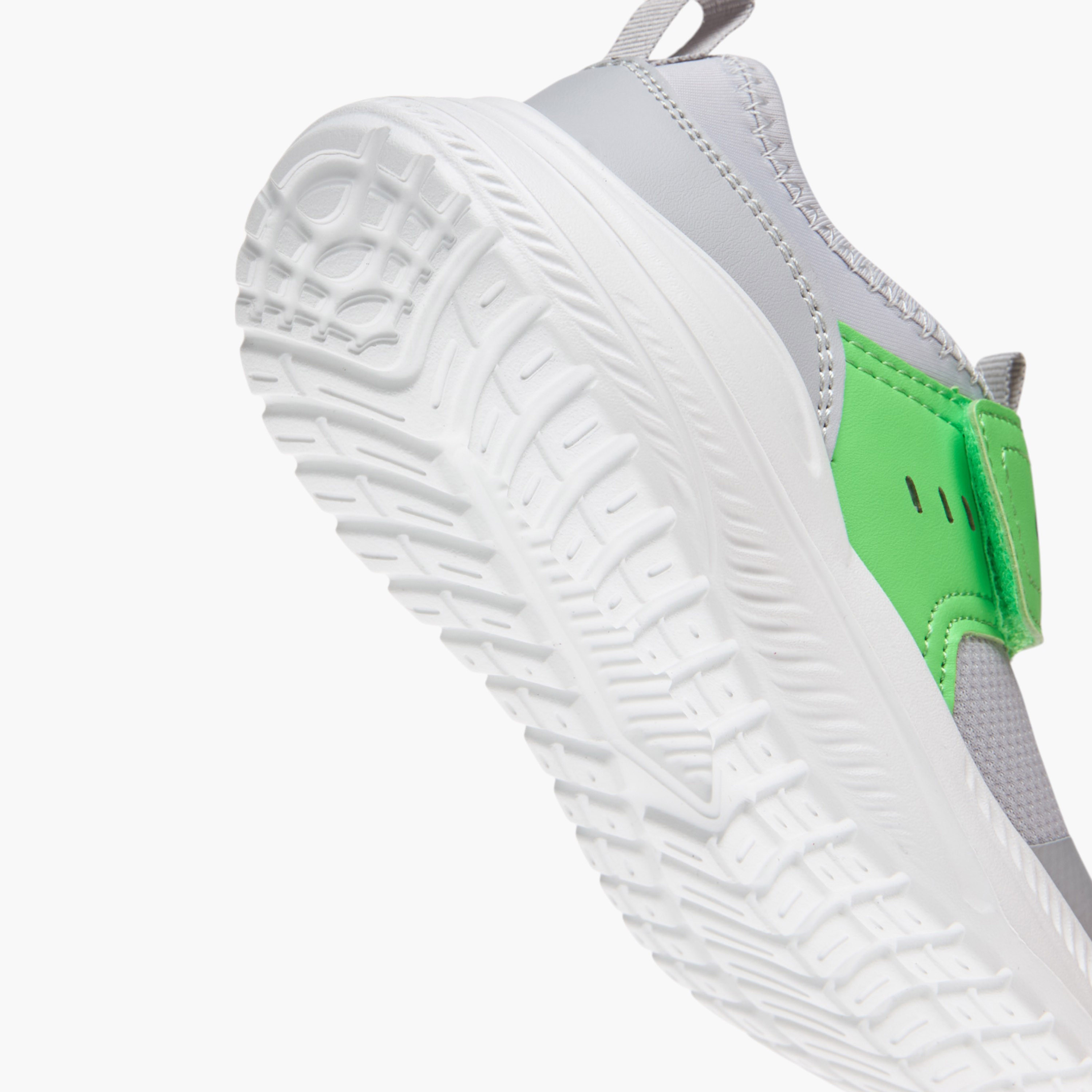 Oaklan by Shoexpress Pull Tab Detail Sports Shoes with Hook and Loop Closure-sports-boys-shoes-image-5