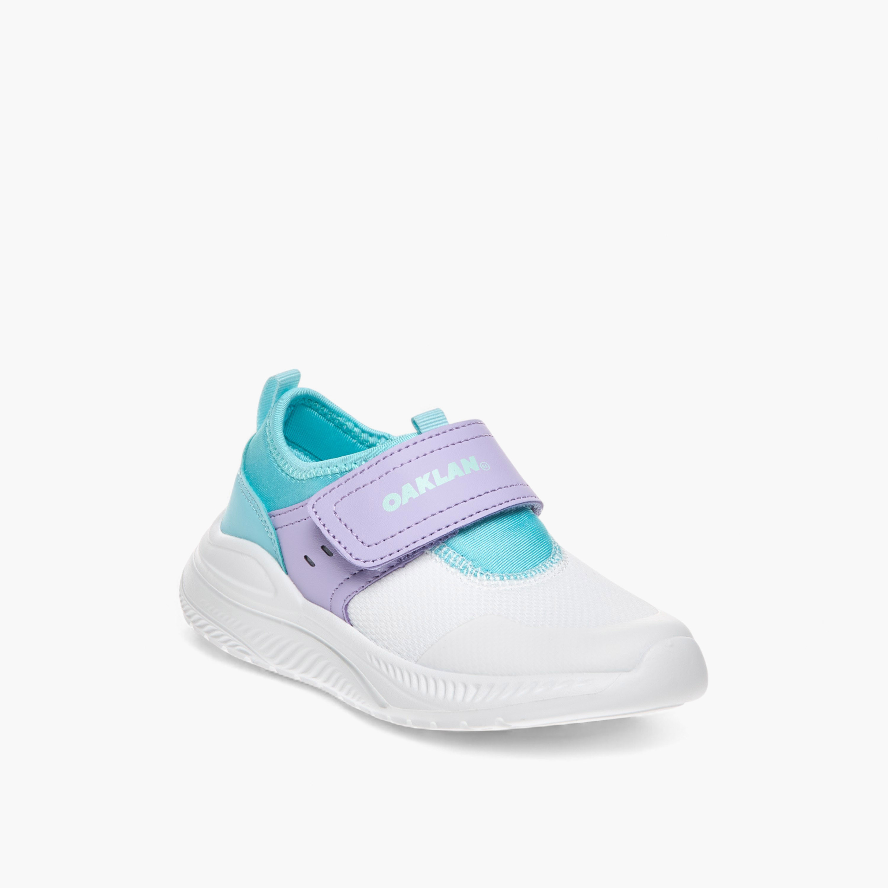 حذاء رياضي متعدد التصاميم بشريط إغلاق لاصق من أوكلان من شو إكسبرس-girls-shoes-sneakers-image-2