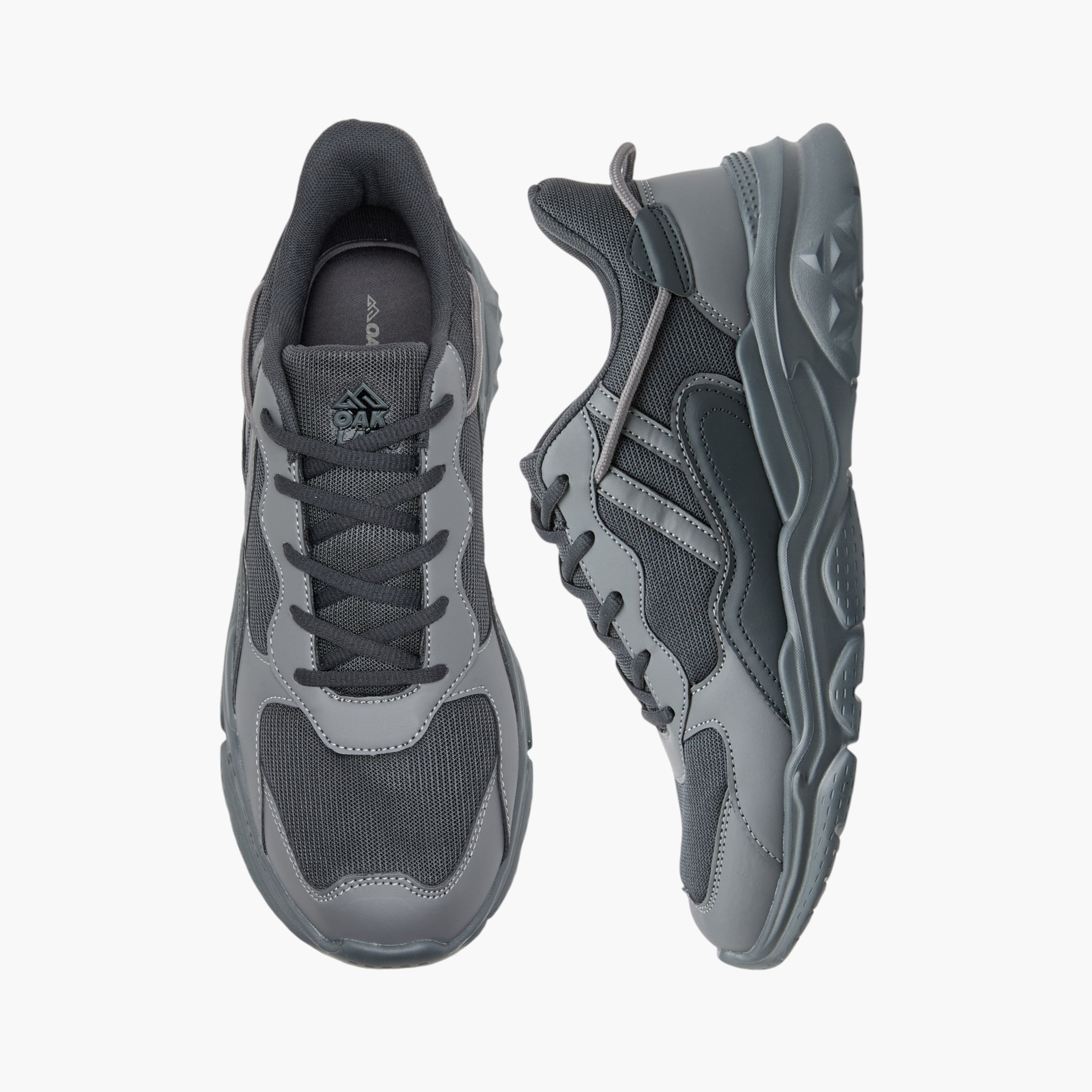 حذاء رياضي بألواح ورباط إغلاق وألسنة سحب من أوكلان من شو إكسبريس-sports-men-shoes-image-1