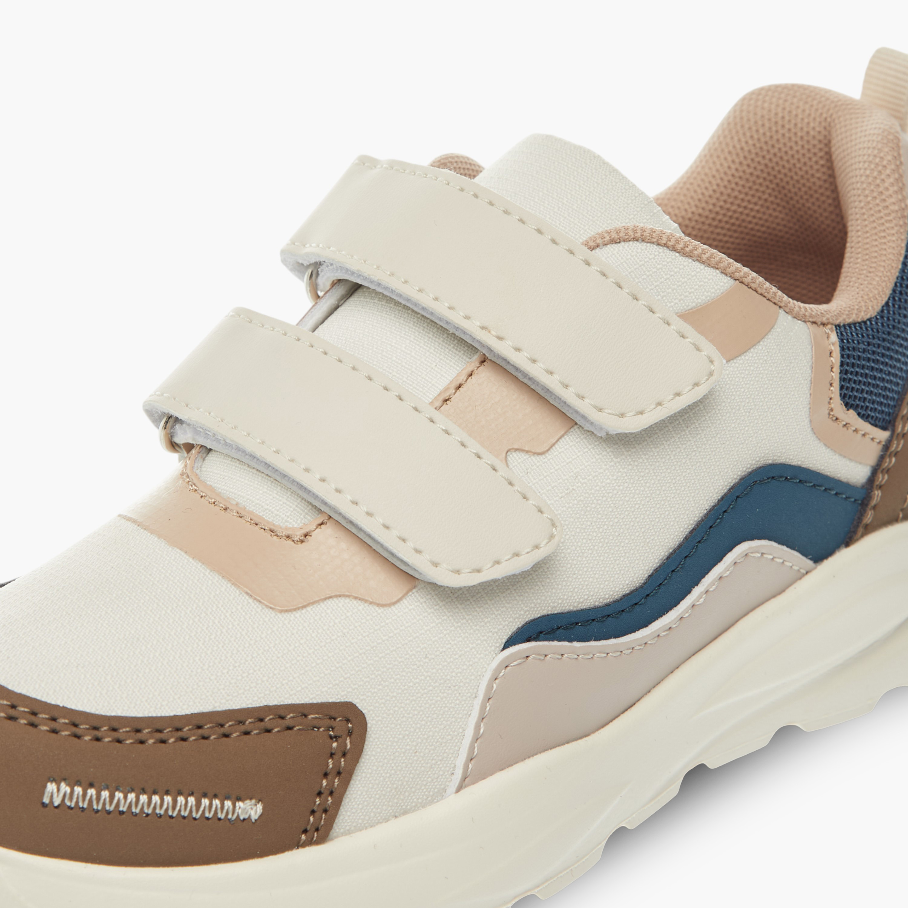 LBL by Shoexpress Colourblock Sneakers with Hook and Loop Closure-boys-shoes-sneakers-image-4