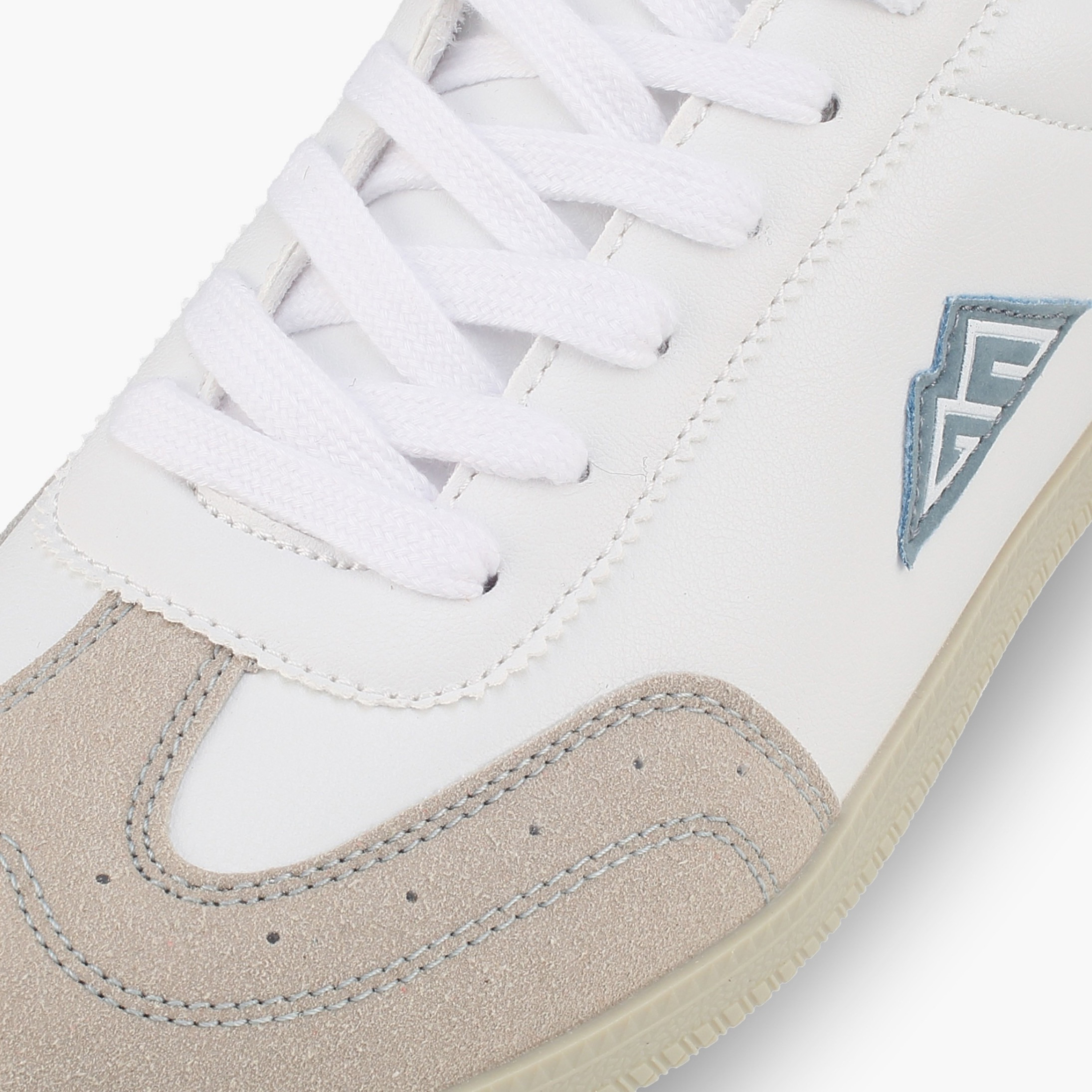 حذاء سنيكرز للكاحل بقوالب ملونة برباط إغلاق للنساء من أوكلان من شو إكسبريس-women-shoes-sneakers-image-4