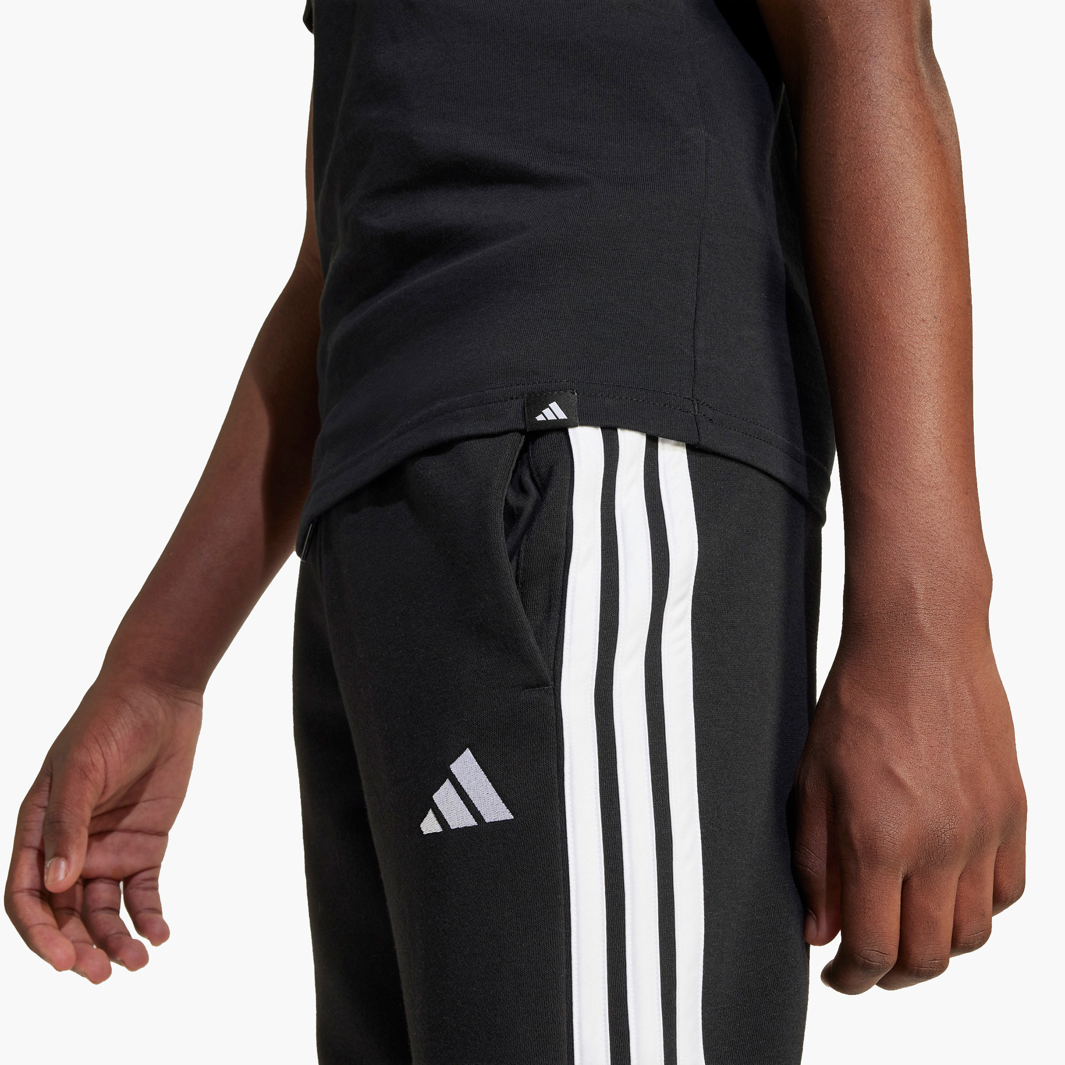 adidas Logo Print T-shirt with Short Sleeves-boys-clothing-sportswear-tops-image-6