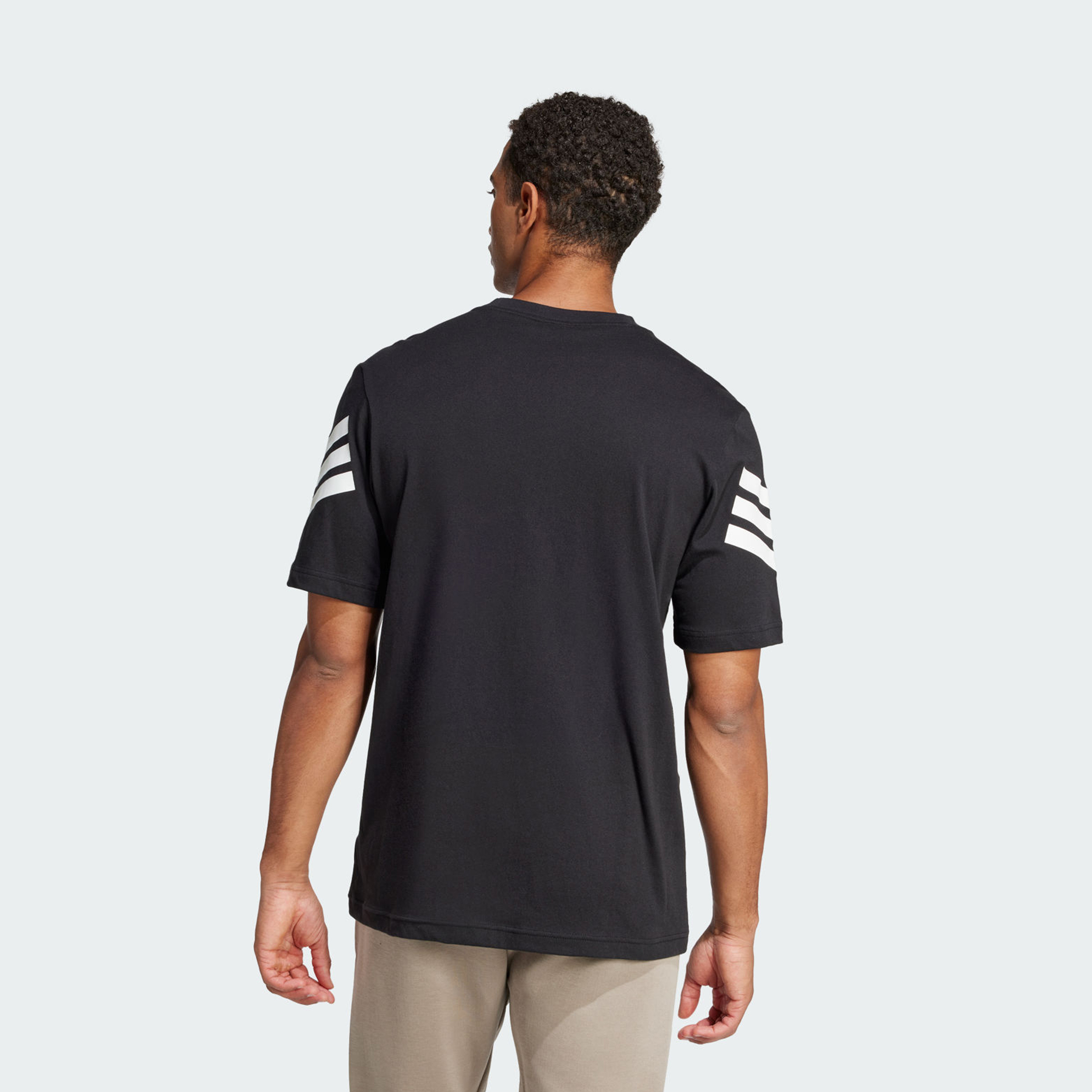 أديداس - تيشيرت فيوتشر أيكونز 3-خطوط للرجال | OE-men-clothing-sportswearandactivewear-tshirtsandpolos-image-3