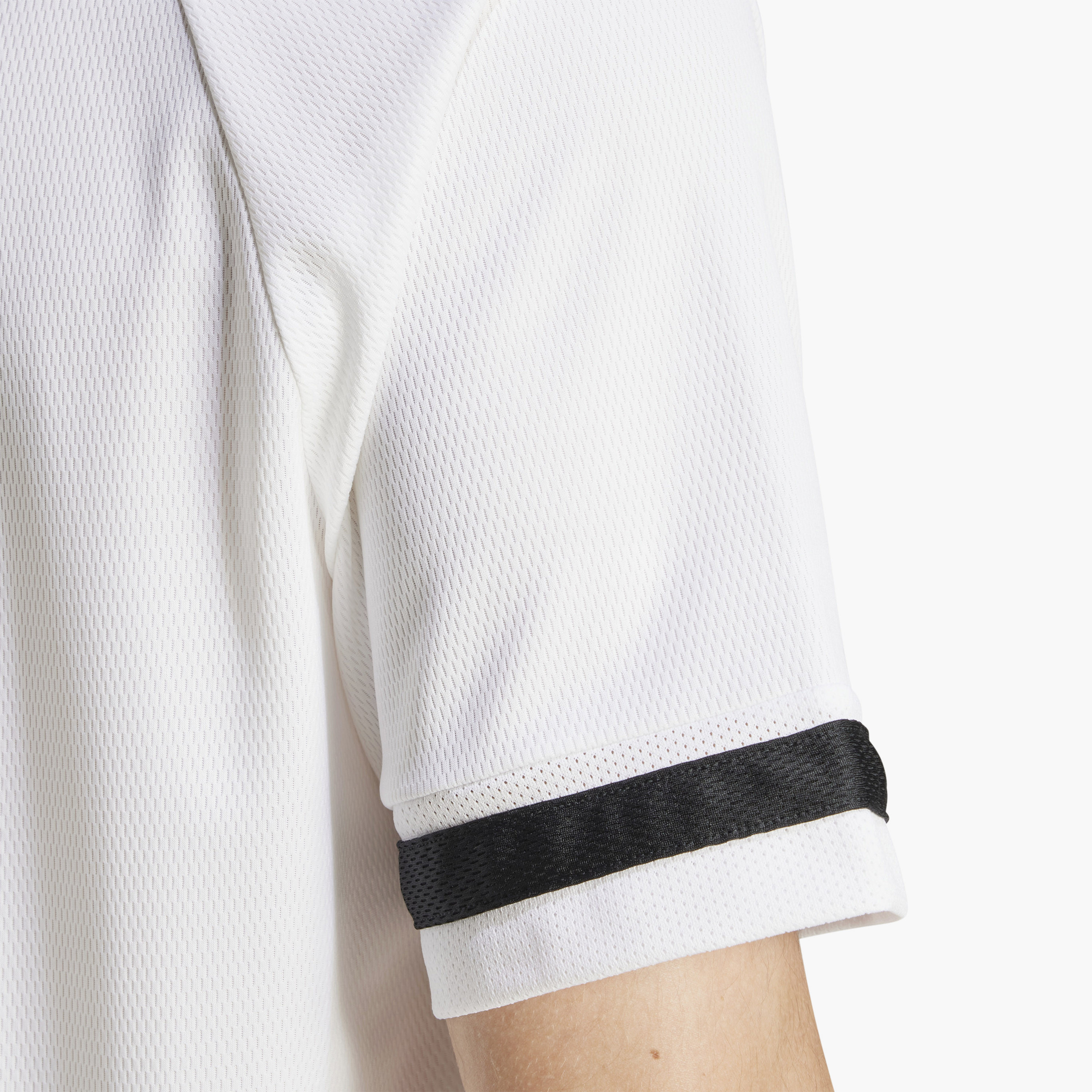 أديداس - تي شيرت أساسي يو اس سبورت - للرجال-men-clothing-sportswearandactivewear-tshirtsandpolos-image-1