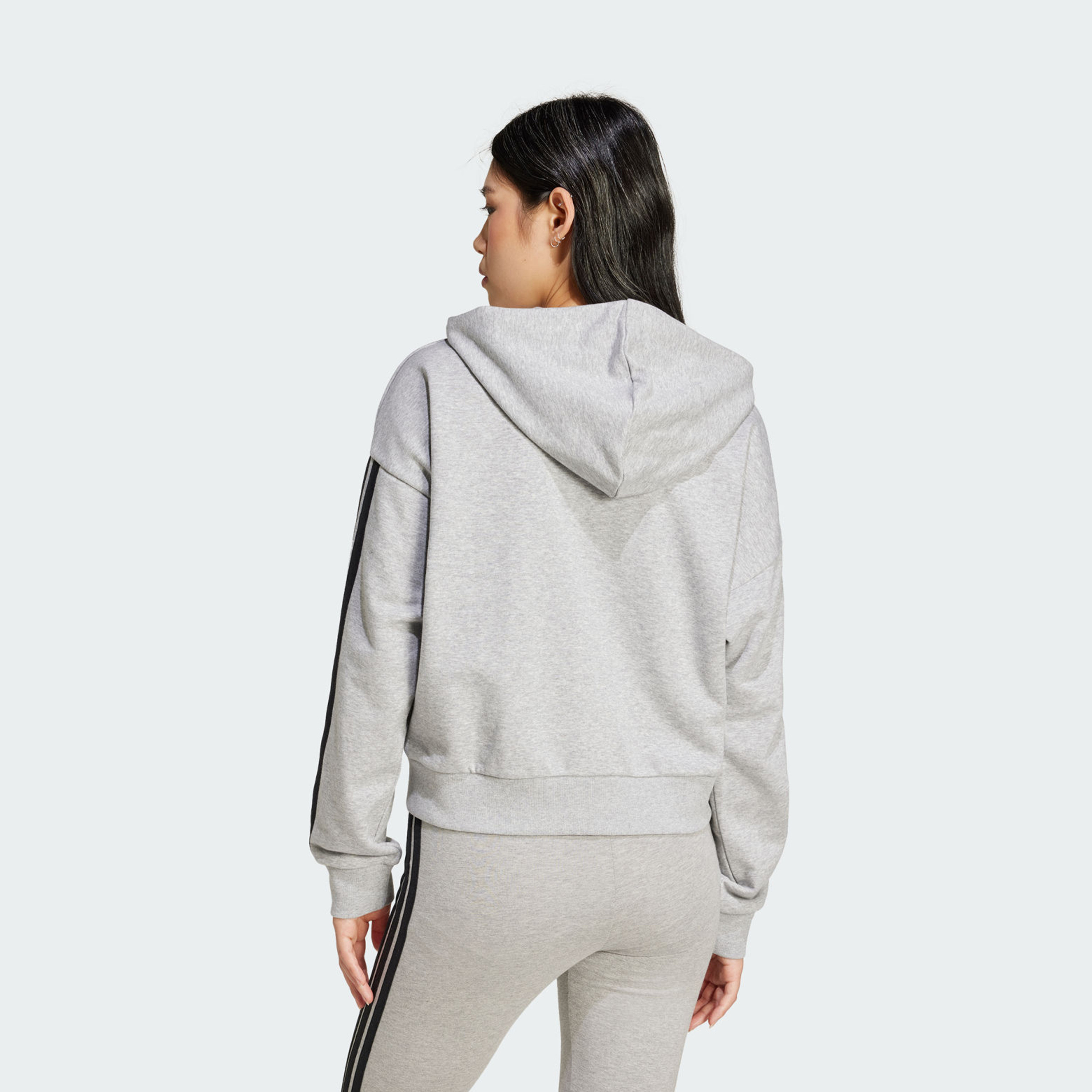 أديداس - هودي نسائي إسينشالز بثلاثة خطوط تيري فرنسي بسحاب كامل | OE-sports-women-clothing-hoodiesandsweatshirts-image-4