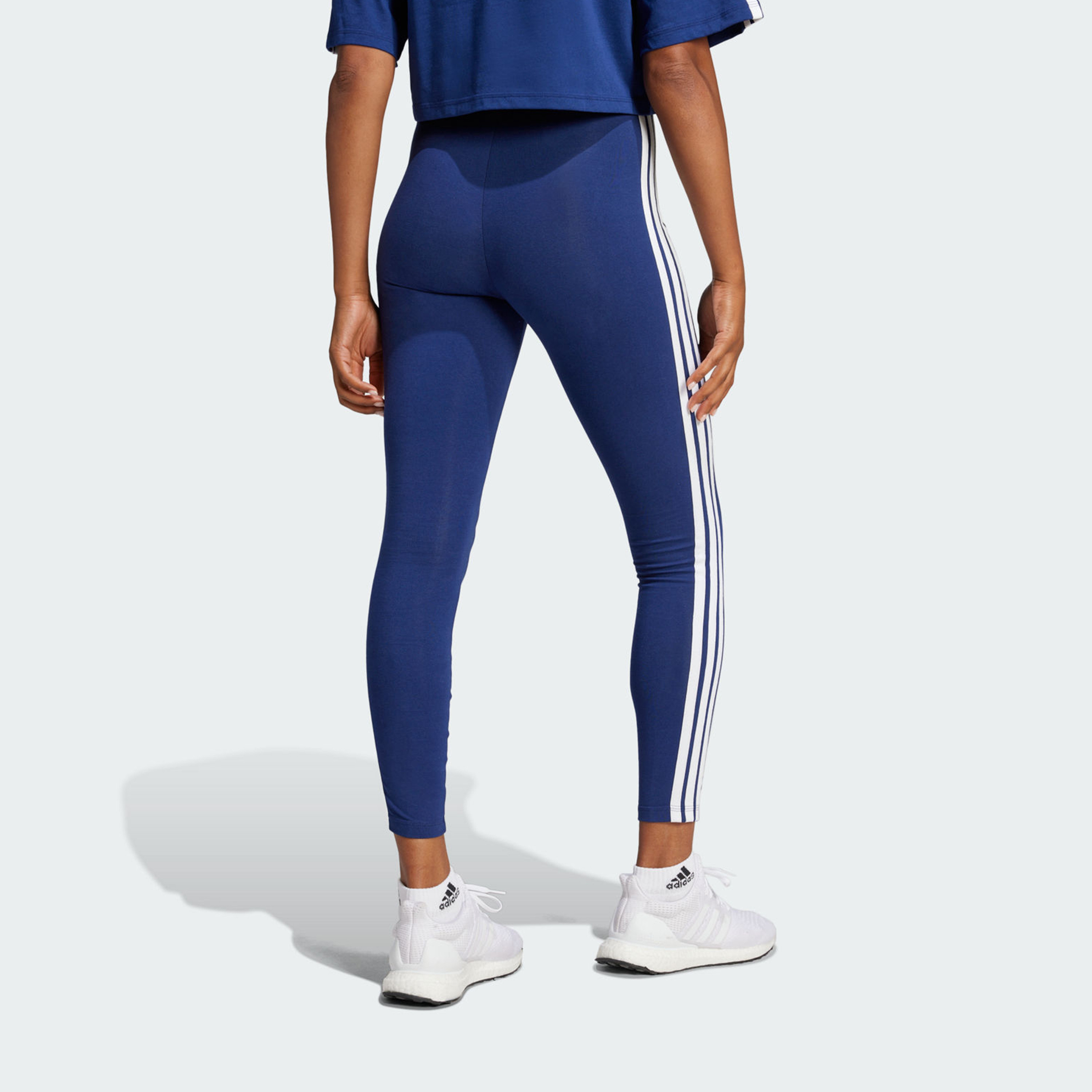 أديداس - ليجنز قطني نسائي إسينشالز بثلاثة خطوط JE0067 | OE-women-clothing-sportswearandactivewear-bottoms-leggings-image-3