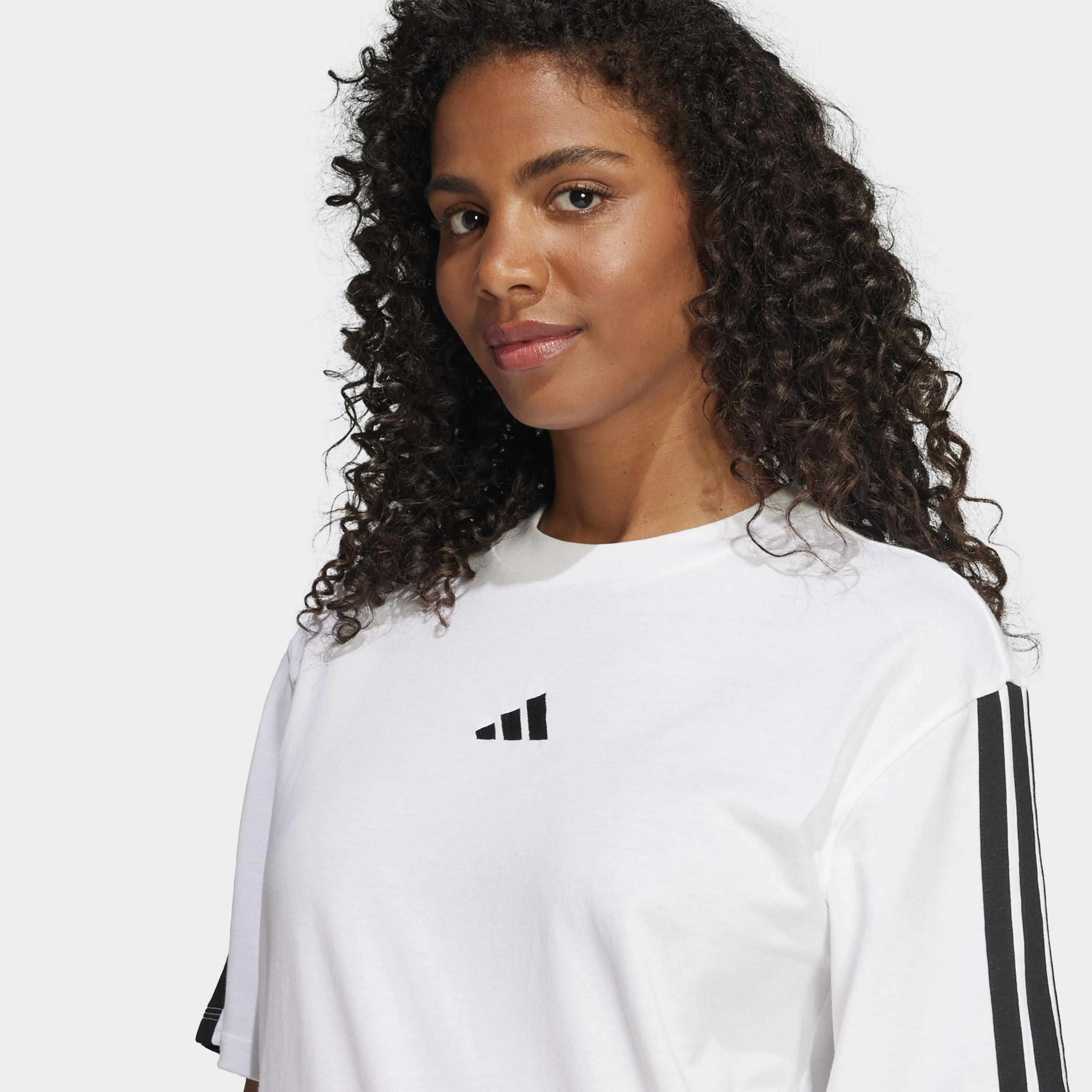 أديداس - تيشيرت إسينشالز 3-خطوط بوي فريند للنساء JC5960 | OE-sports-women-clothing-tshirtsandvests-image-16