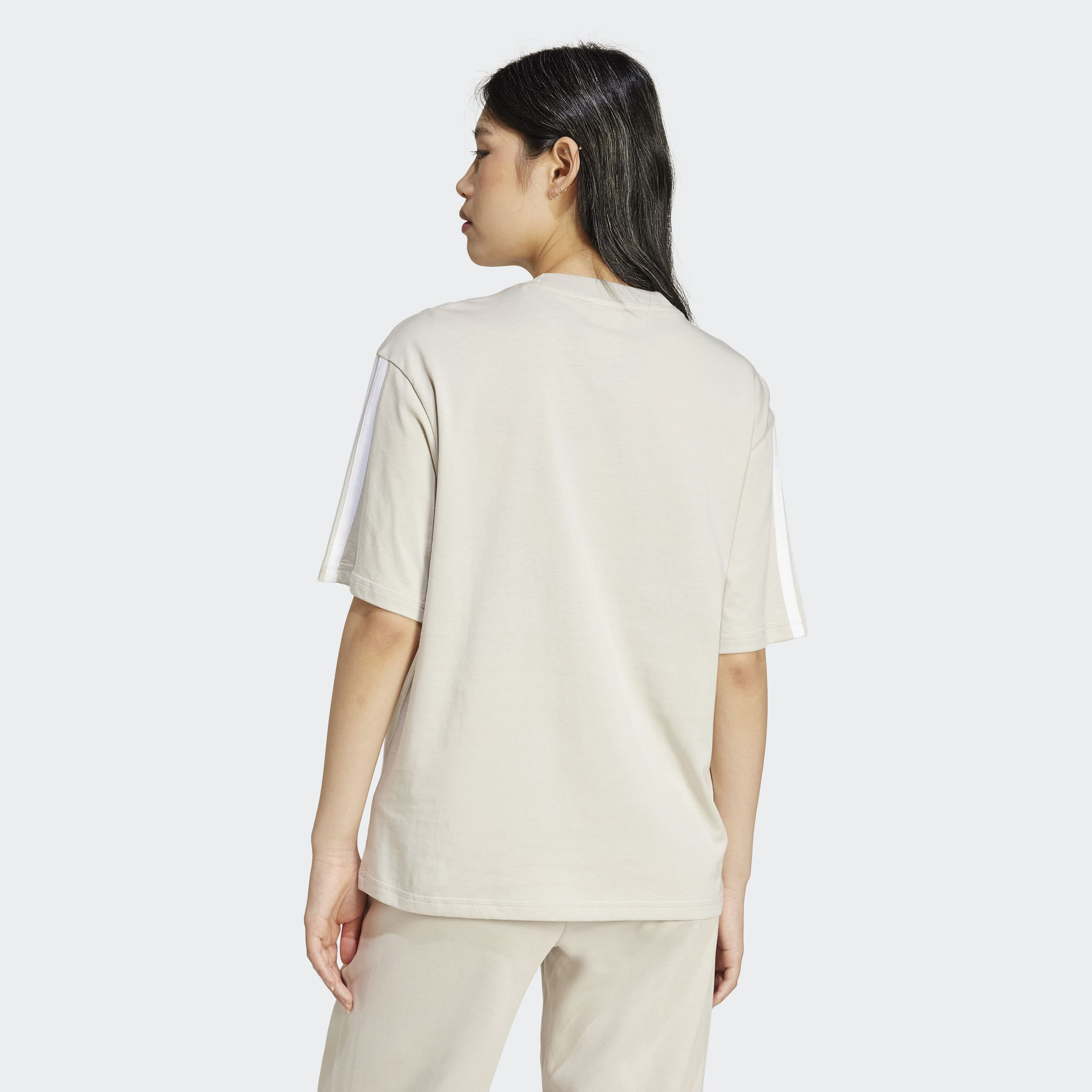 أديداس - تيشيرت إسينشالز 3-خطوط بوي فريند للنساء JC5960 | OE-sports-women-clothing-tshirtsandvests-image-9