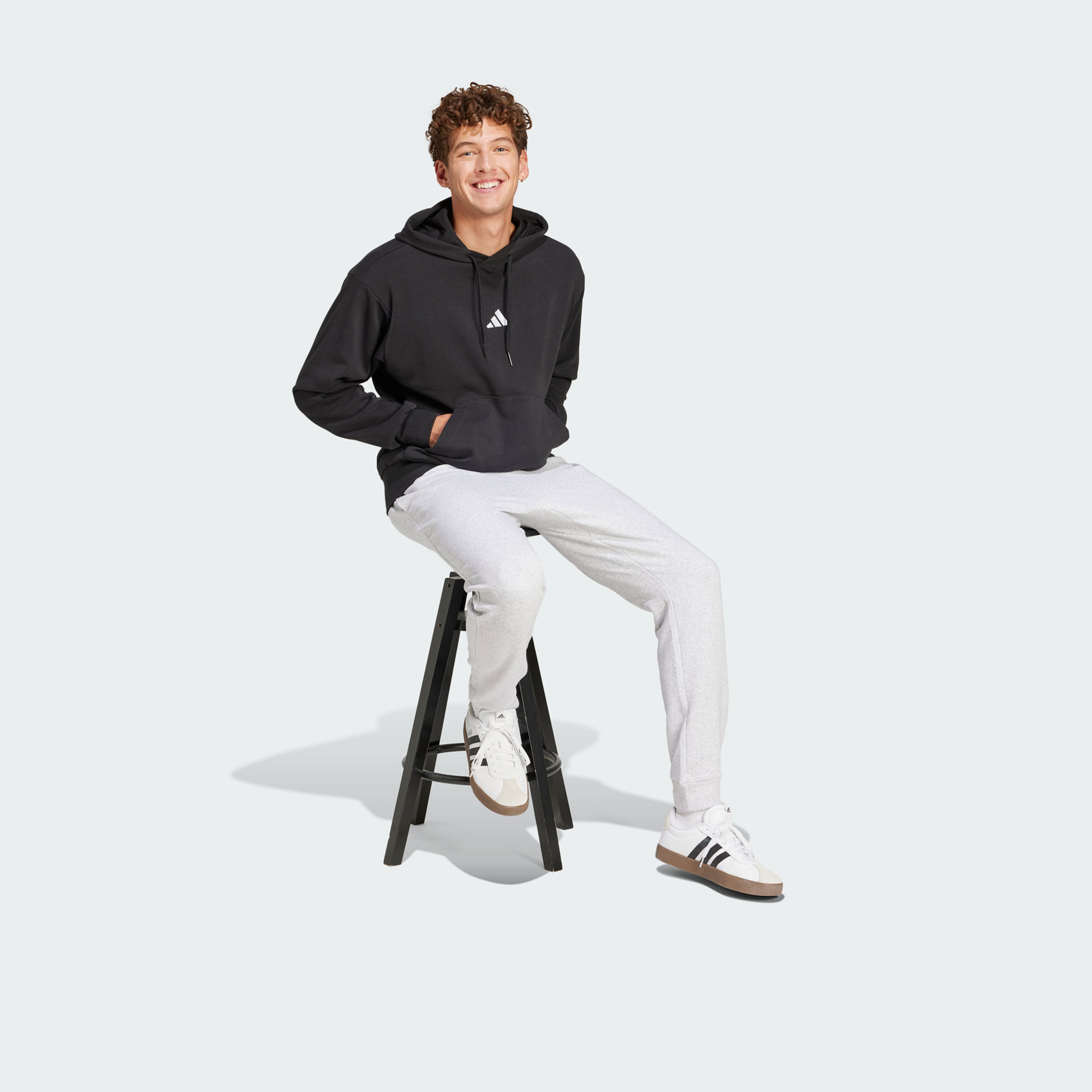 أديداس - هودي رجالي اسينشالز فيل كوزي تيري فرنسي | OE-men-winterwear-hoodiesandsweatshirts-image-8