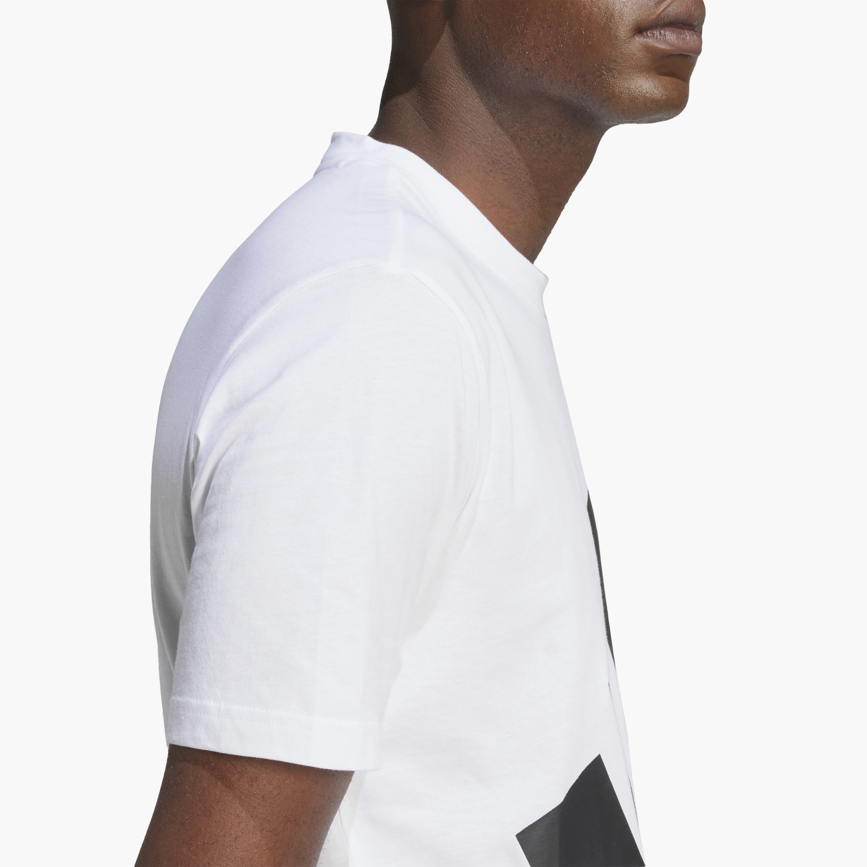 تي شيرت اسنشيالز بشعار كبير جورسيه واحد من اديداس| او اي-men-clothing-sportswearandactivewear-tshirtsandpolos-image-40